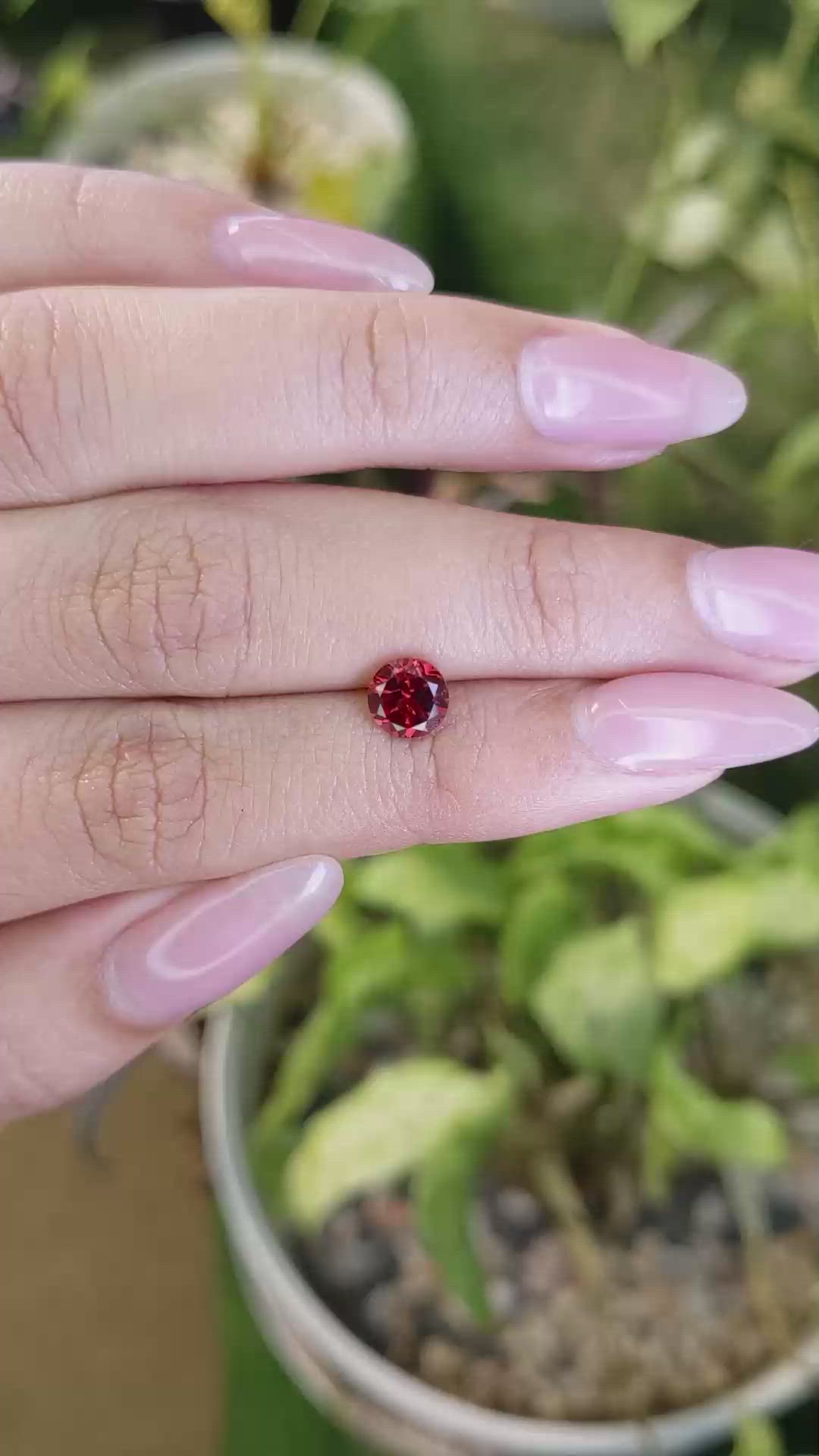 1.09 Ct. Garnet from Ceylon (Sri Lanka) Size Video