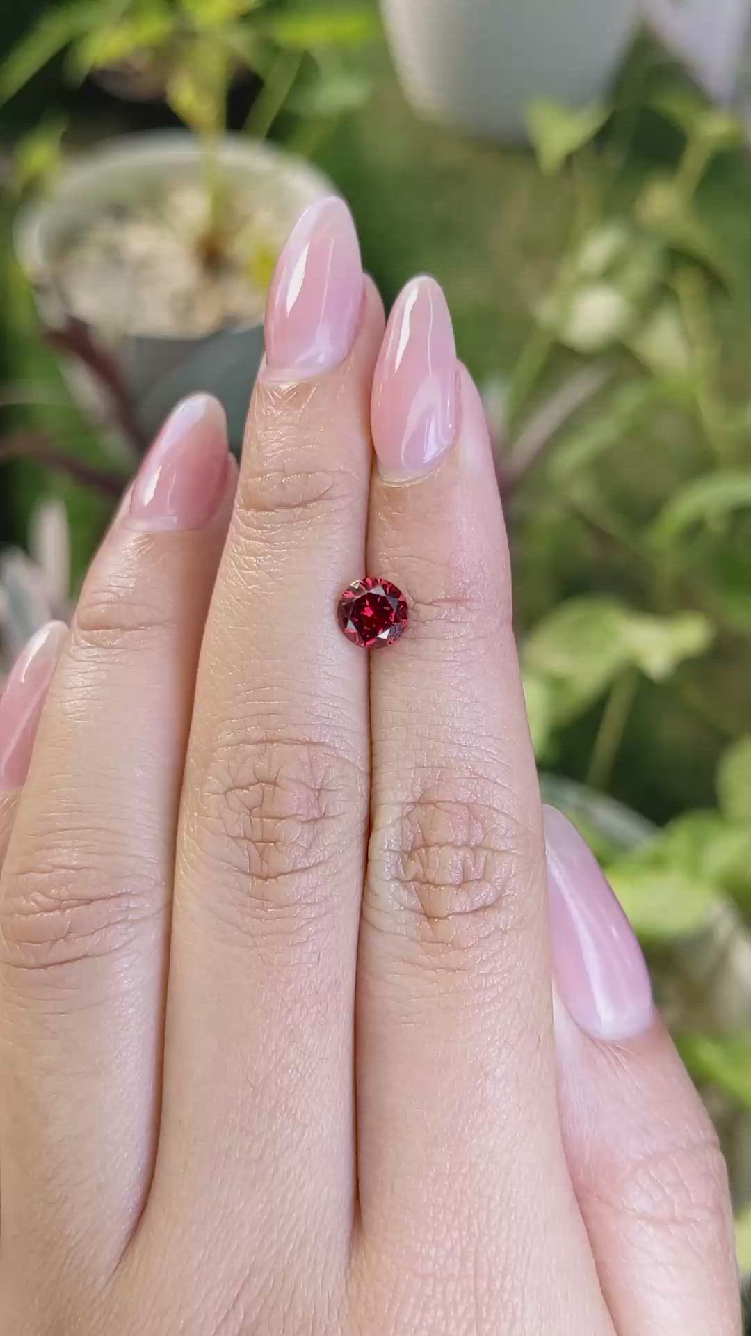 1.06 Ct. Garnet from Ceylon (Sri Lanka) Size Video