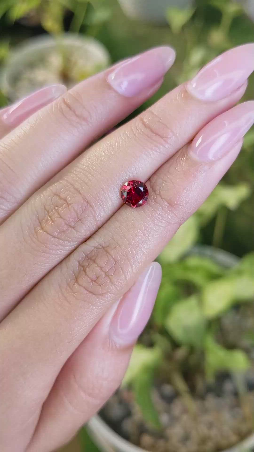 1.06 Ct. Garnet from Ceylon (Sri Lanka) Size Video