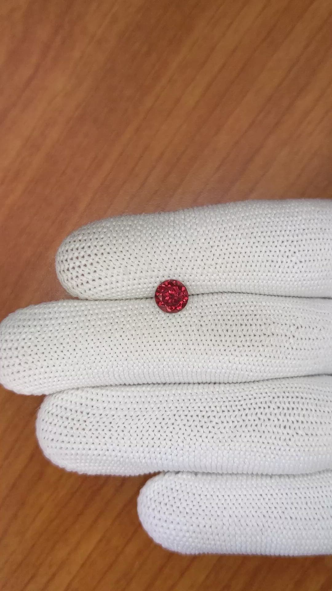 1.06 Ct. Garnet from Ceylon (Sri Lanka) Size Video