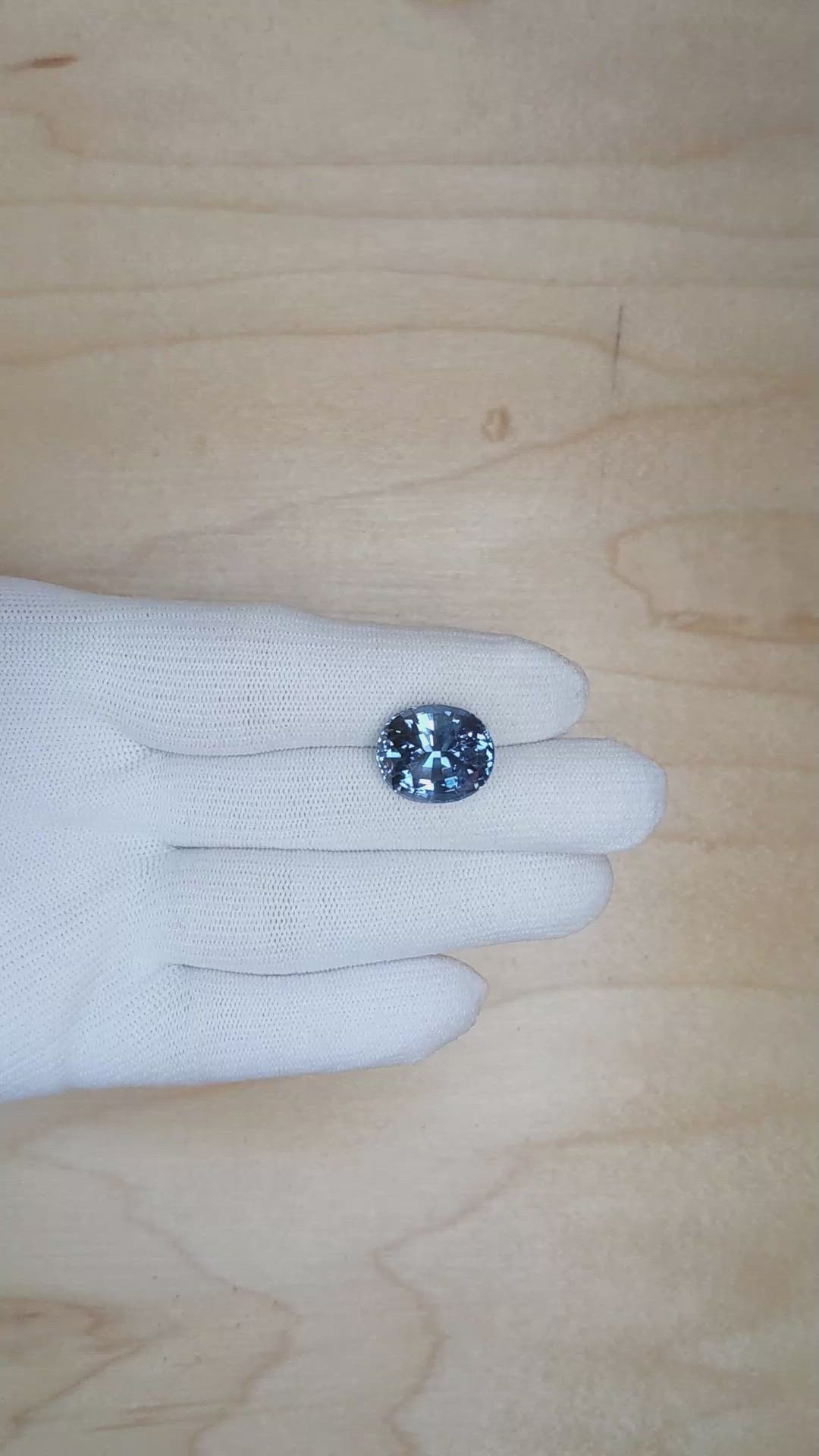 13.37 Ct. Spinel from Ceylon (Sri Lanka) Size Video