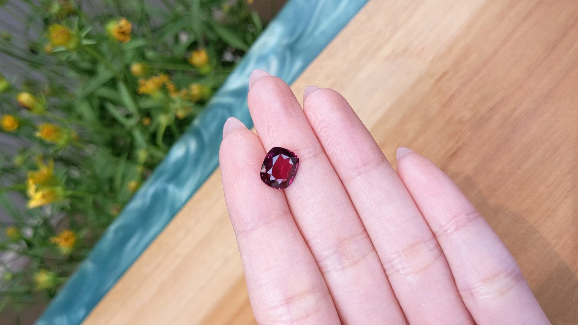 3.22 Ct. Purplish Red Garnet from Ceylon (Sri Lanka) Size Video