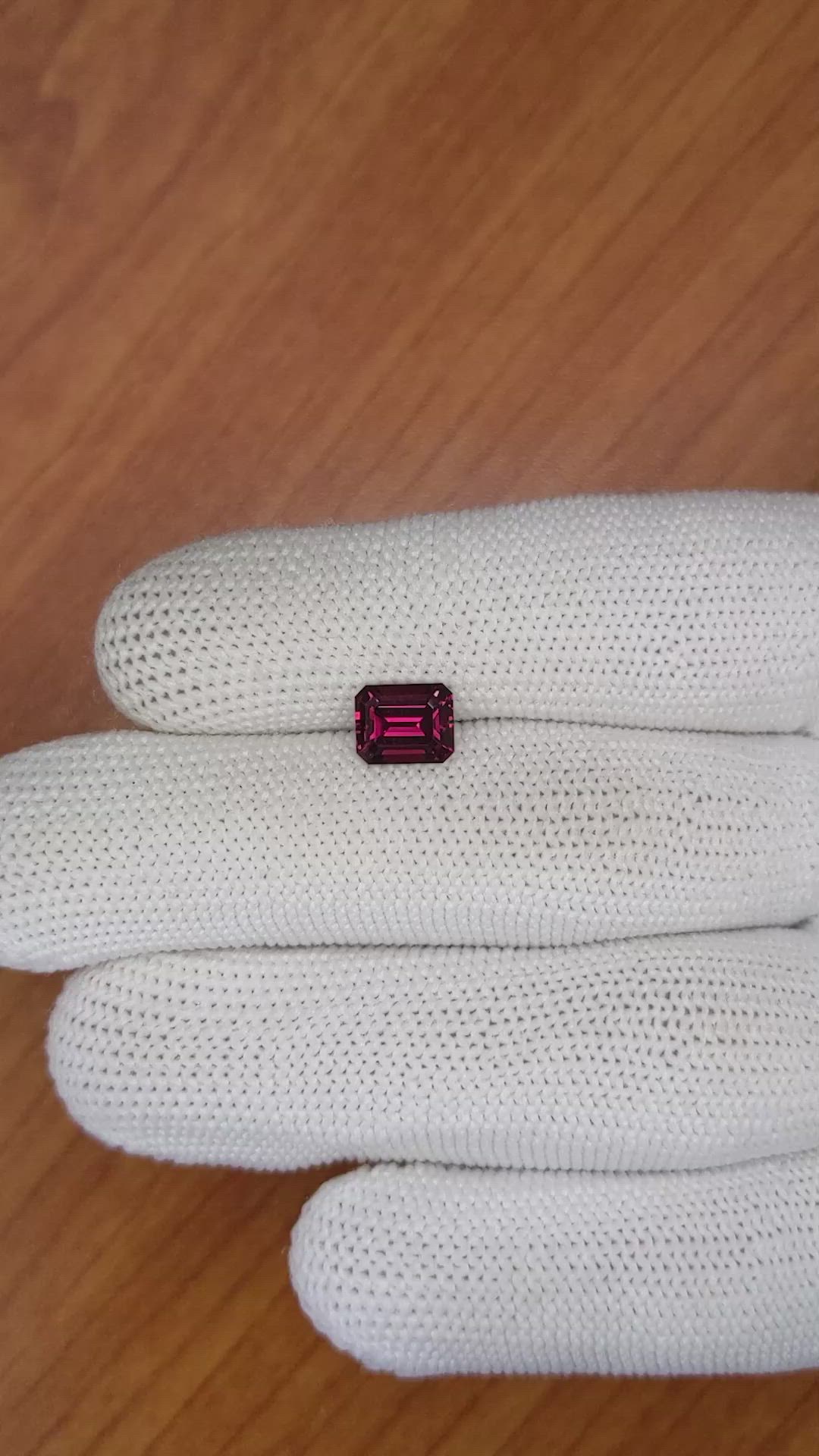 1.80 Ct. Garnet from Ceylon (Sri Lanka) Size Video