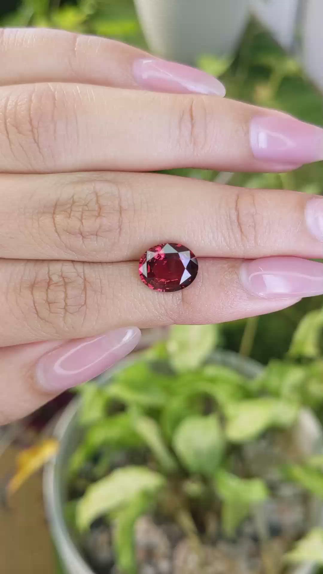 3.82 Ct. Garnet from Ceylon (Sri Lanka) Size Video