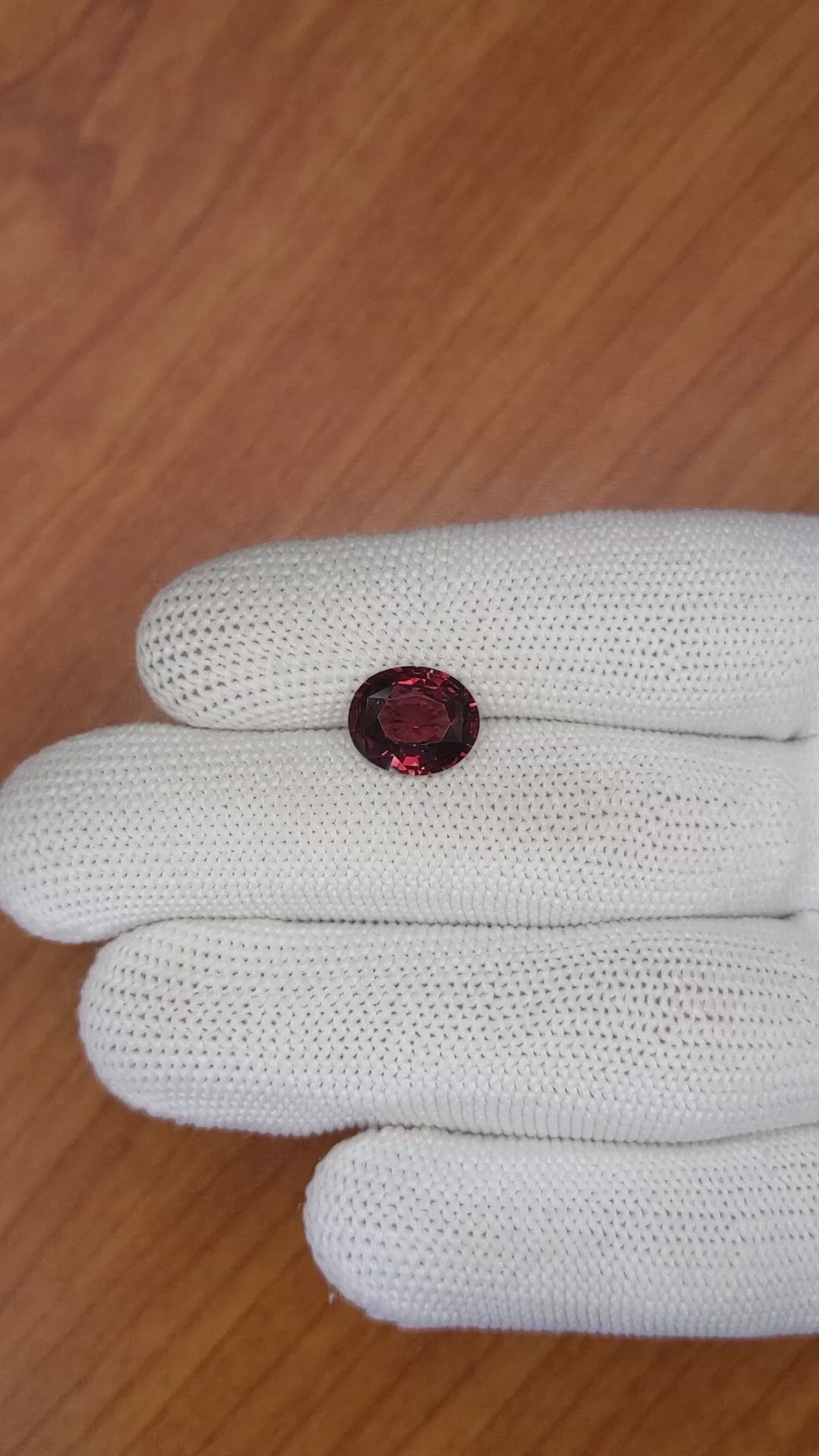 3.82 Ct. Garnet from Ceylon (Sri Lanka) Size Video
