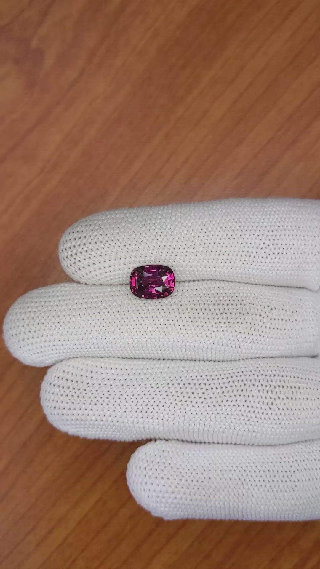 2.92 Ct. Rhodolite Garnet from Ceylon (Sri Lanka) Size Video