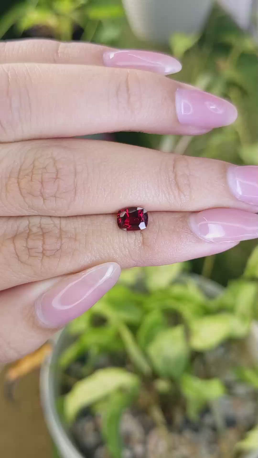 1.15 Ct. Garnet from Ceylon (Sri Lanka) Size Video