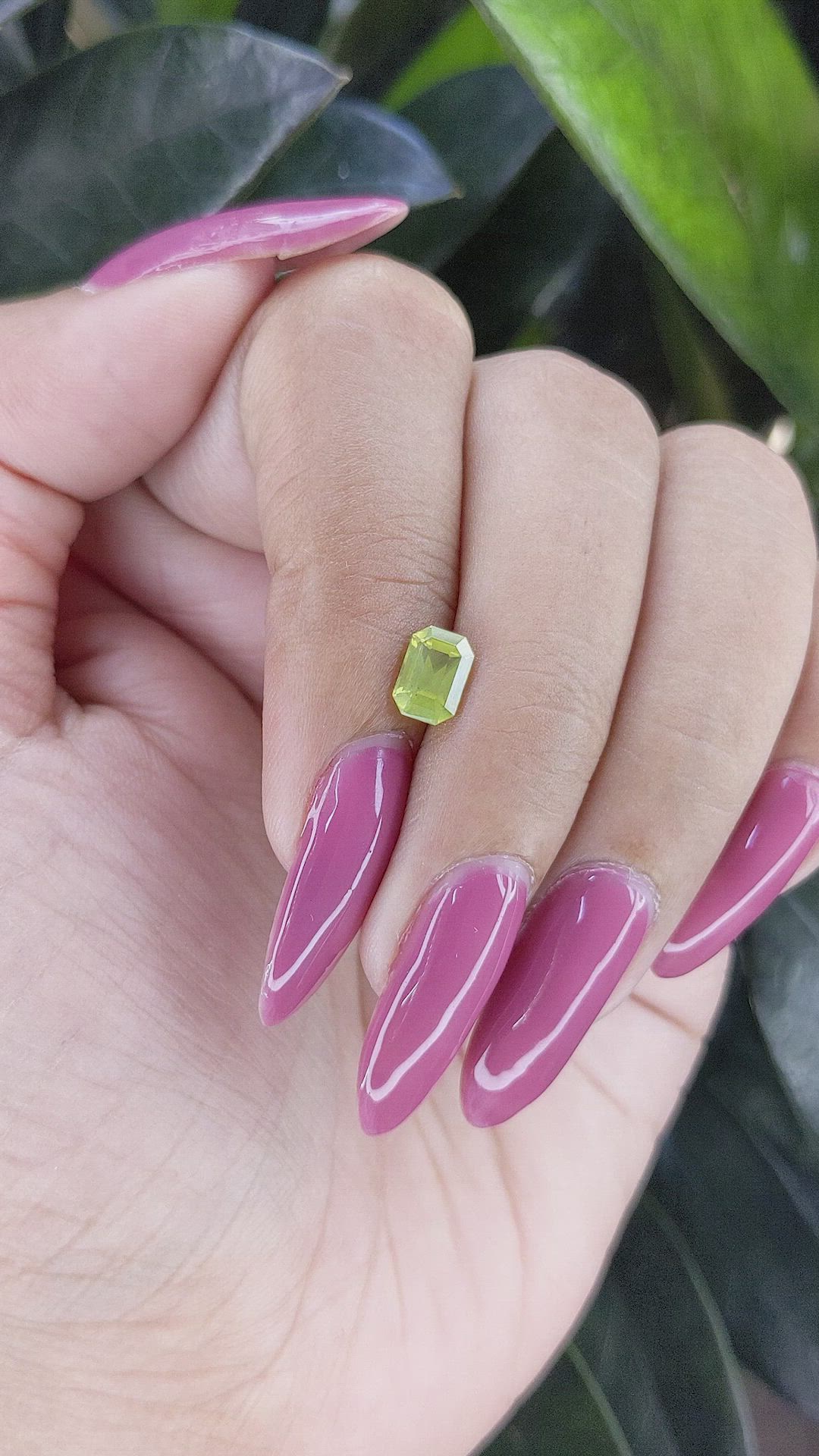 1.00 Ct. Chrysoberyl from Ceylon (Sri Lanka) Size Video