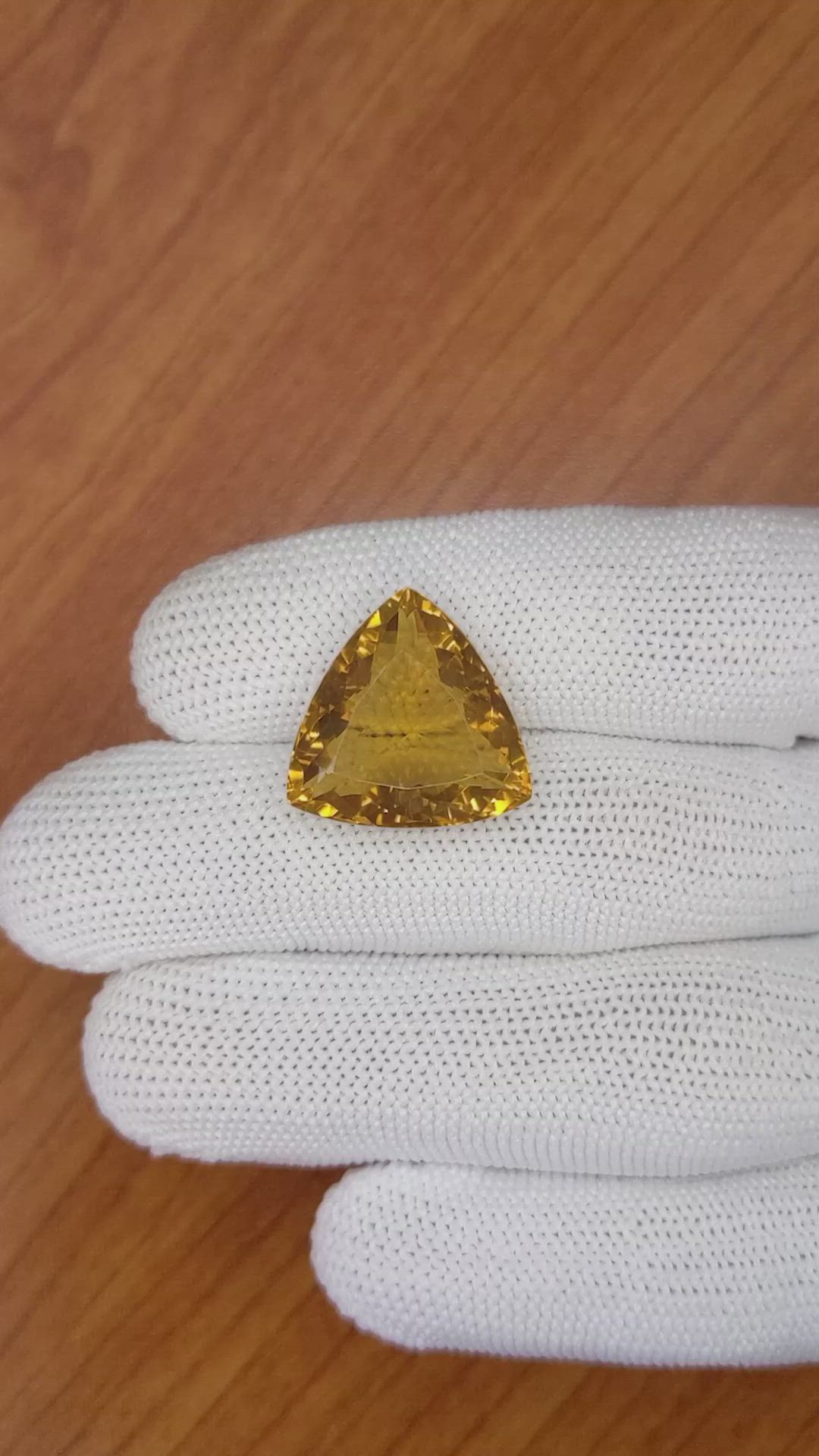 18.27 Ct. Citrine from Brazil Size Video