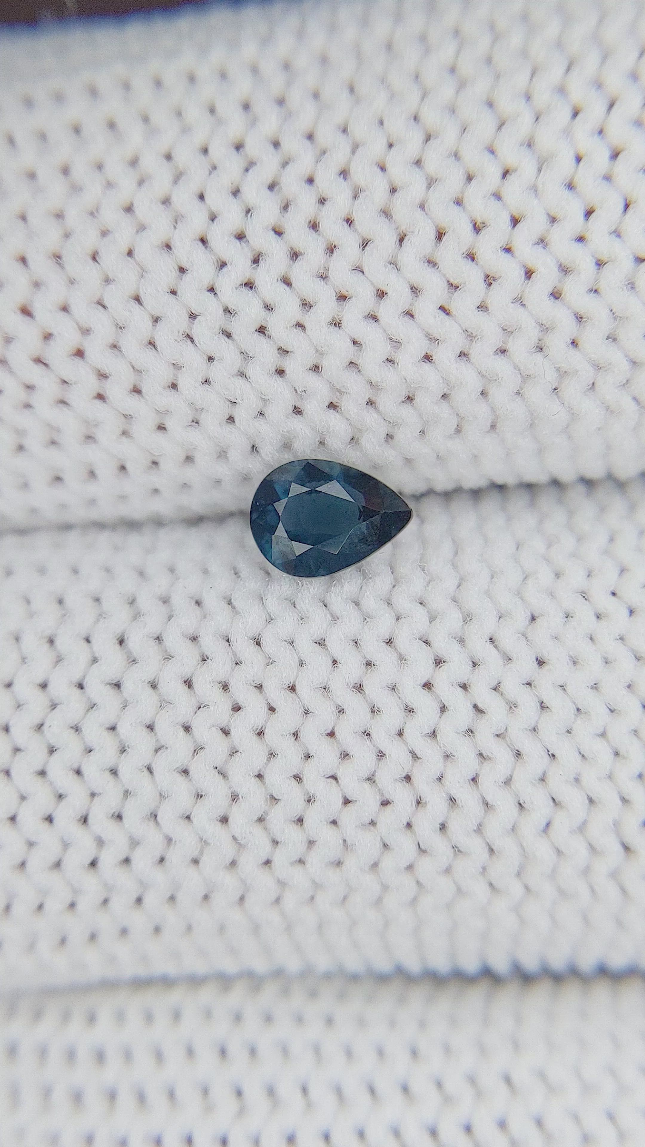 0.39 Ct. Spinel from Ceylon (Sri Lanka) Size Video