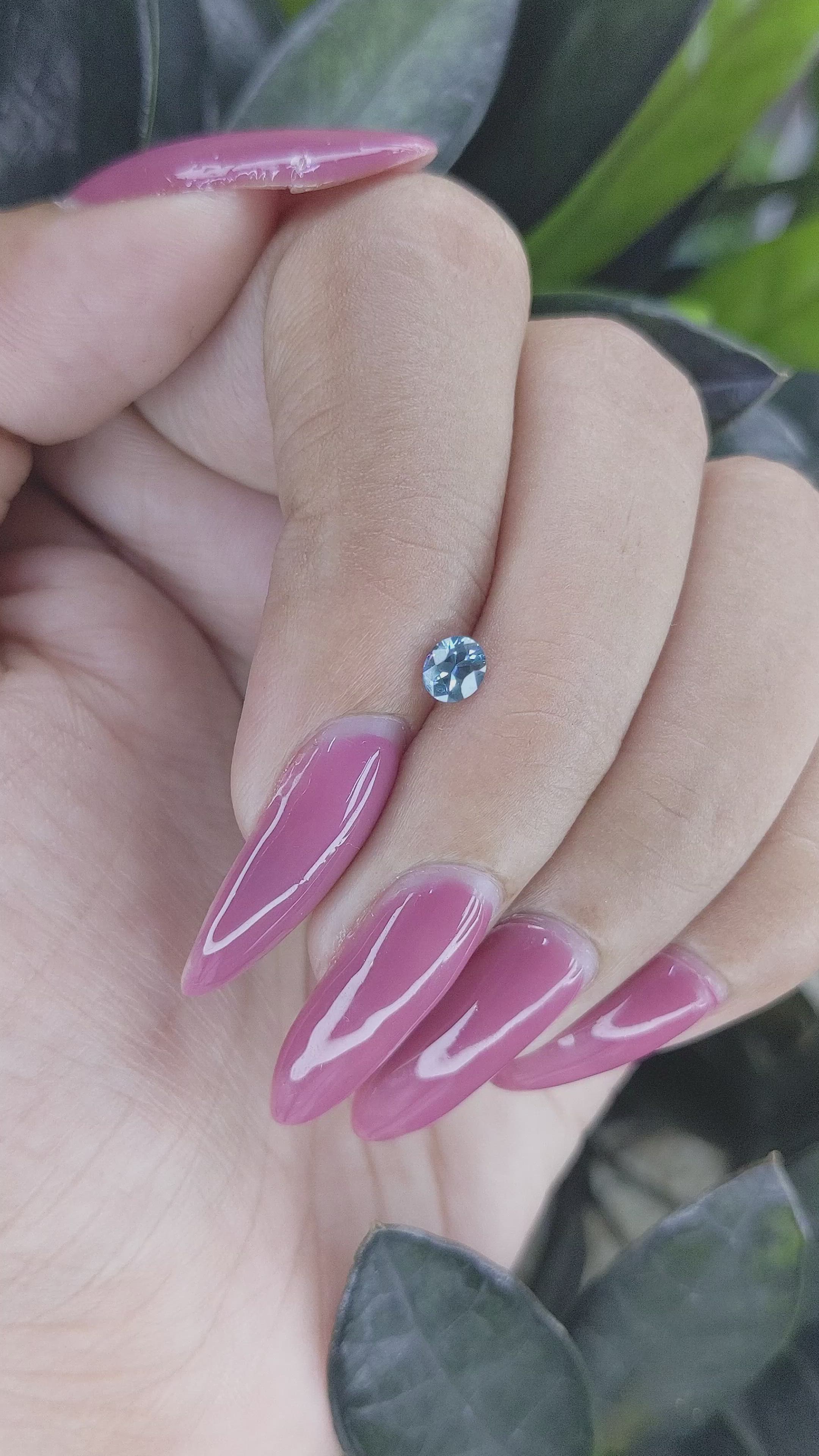 0.35 Ct. Spinel from Ceylon (Sri Lanka) Size Video