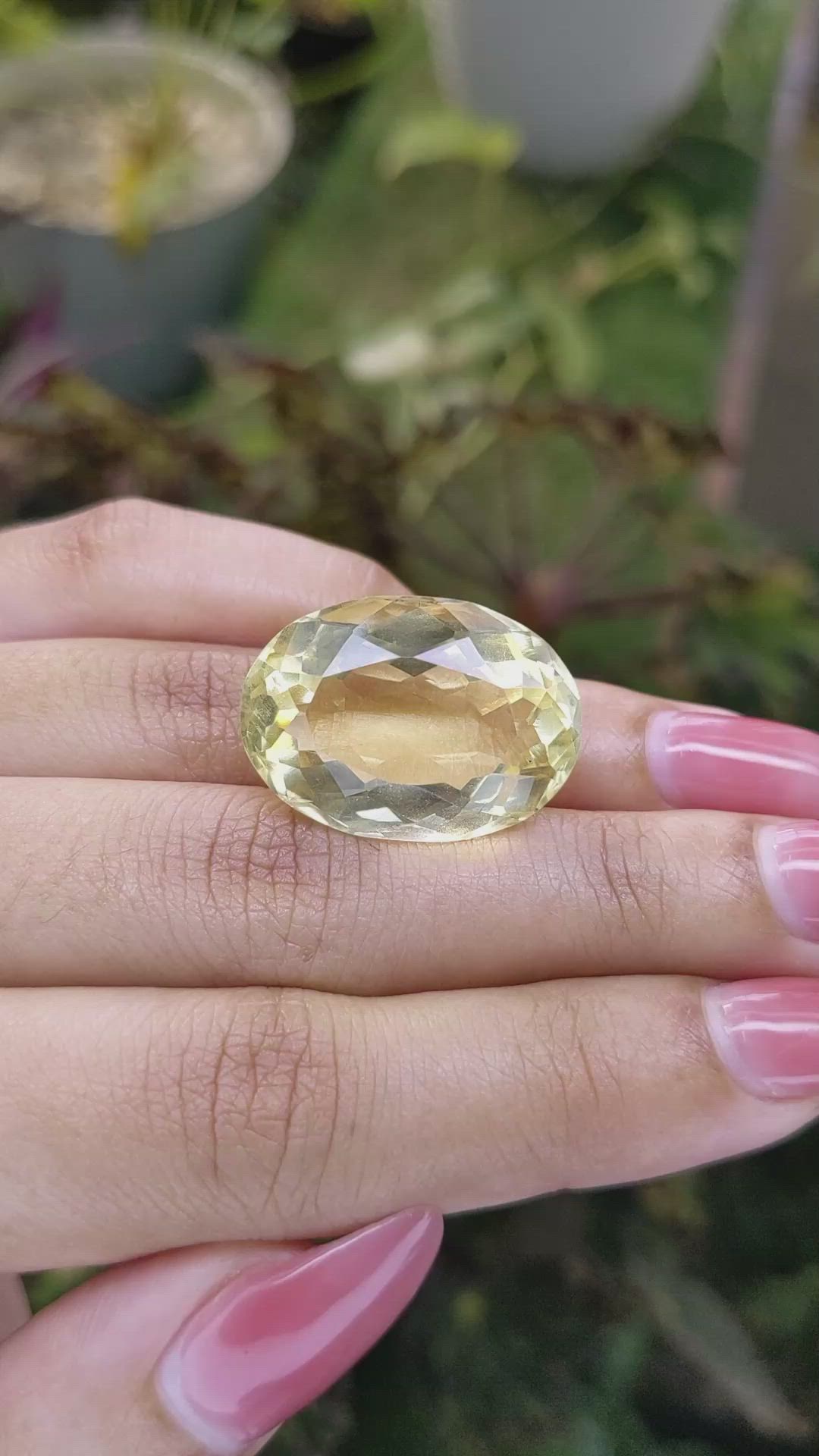 31.39 Ct. Quartz from Brazil Size Video