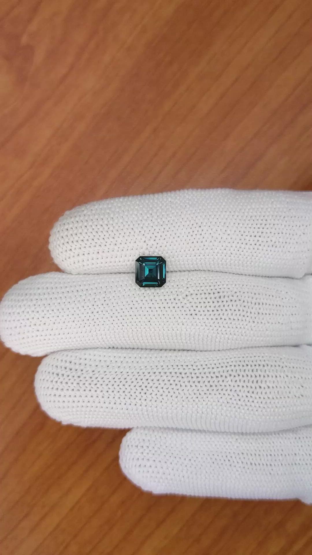 1.54 Ct. Spinel from Ceylon (Sri Lanka) Size Video