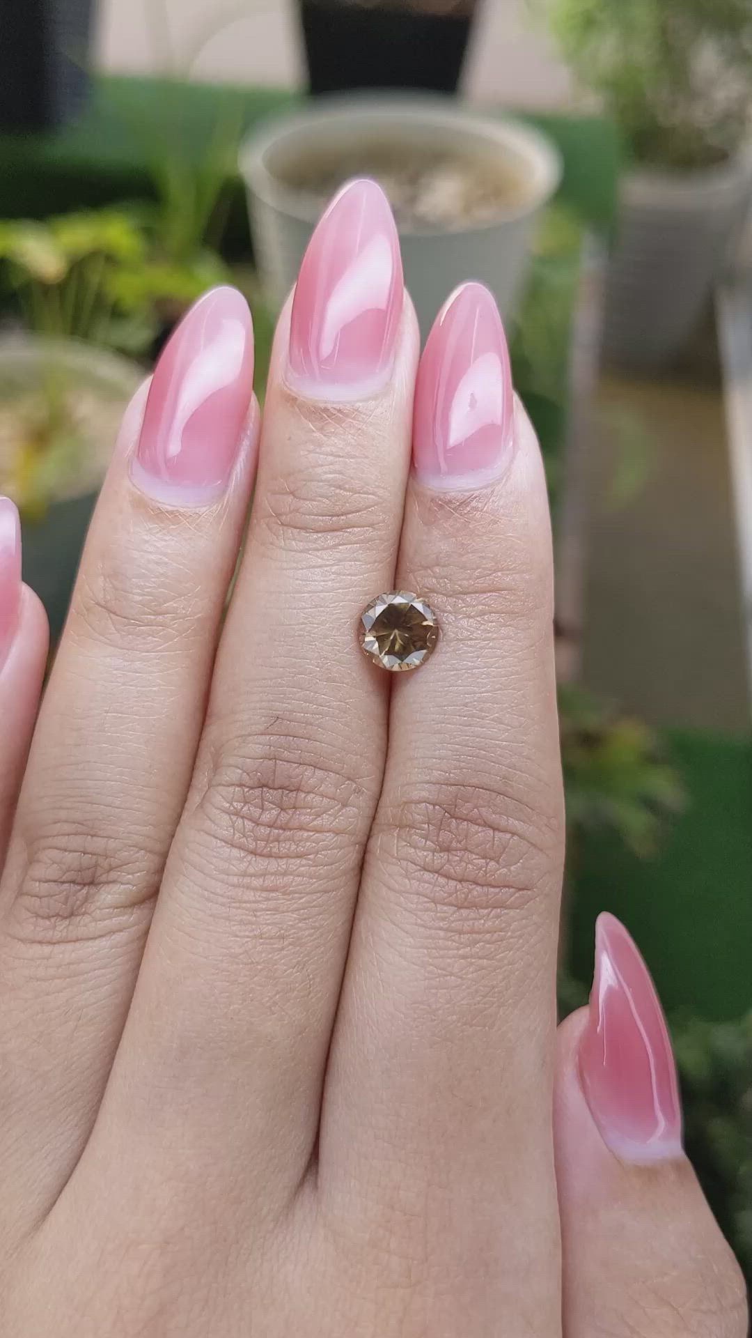 1.05 Ct. Zircon from Ceylon (Sri Lanka) Size Video