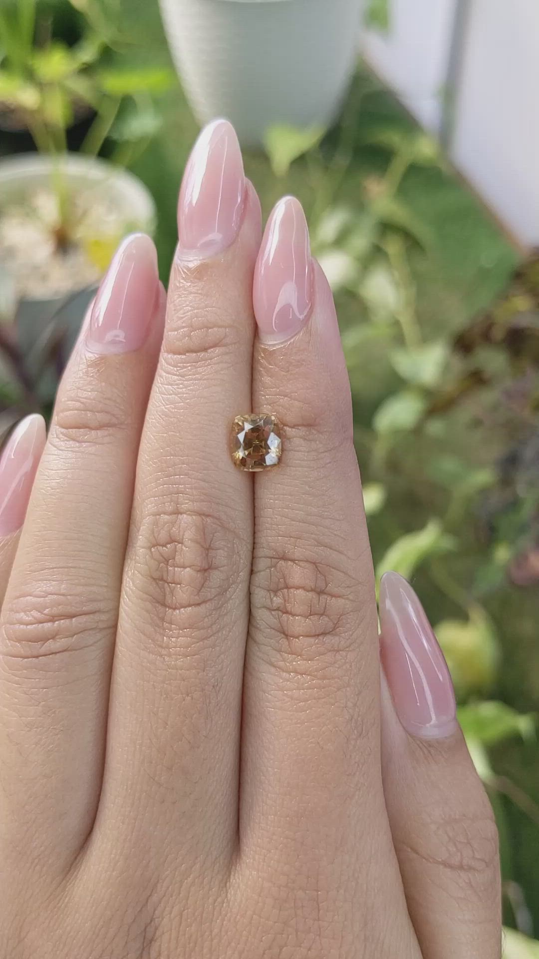 2.25 Ct. Zircon from Ceylon (Sri Lanka) Size Video