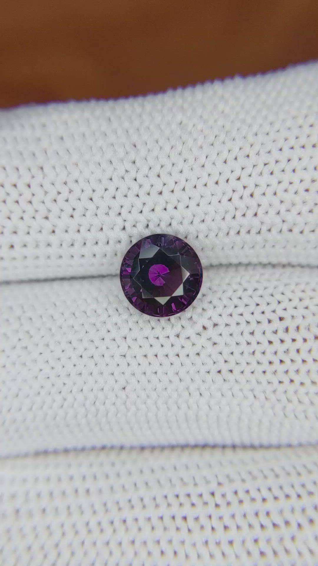 1.90 Ct. Spinel from Ceylon (Sri Lanka) Size Video