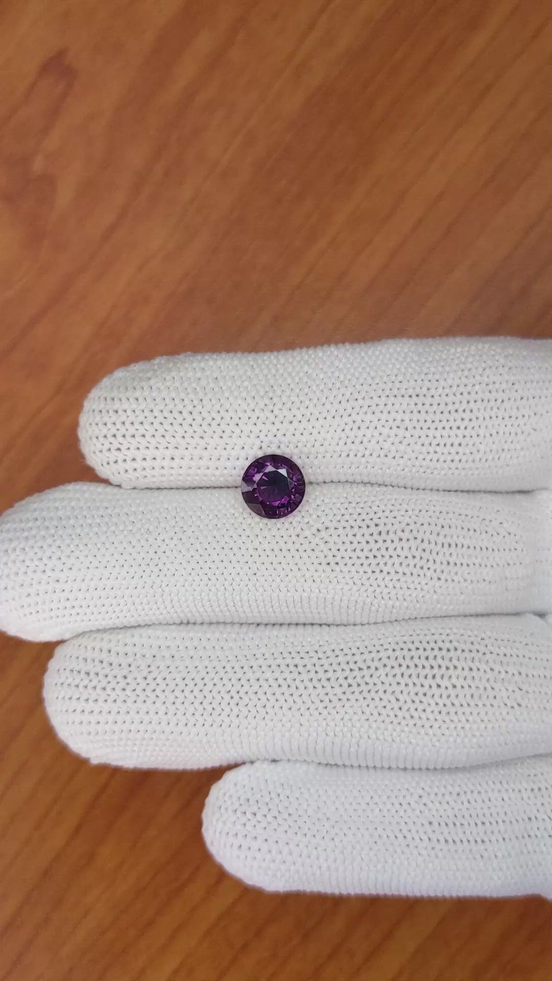 1.90 Ct. Spinel from Ceylon (Sri Lanka) Size Video