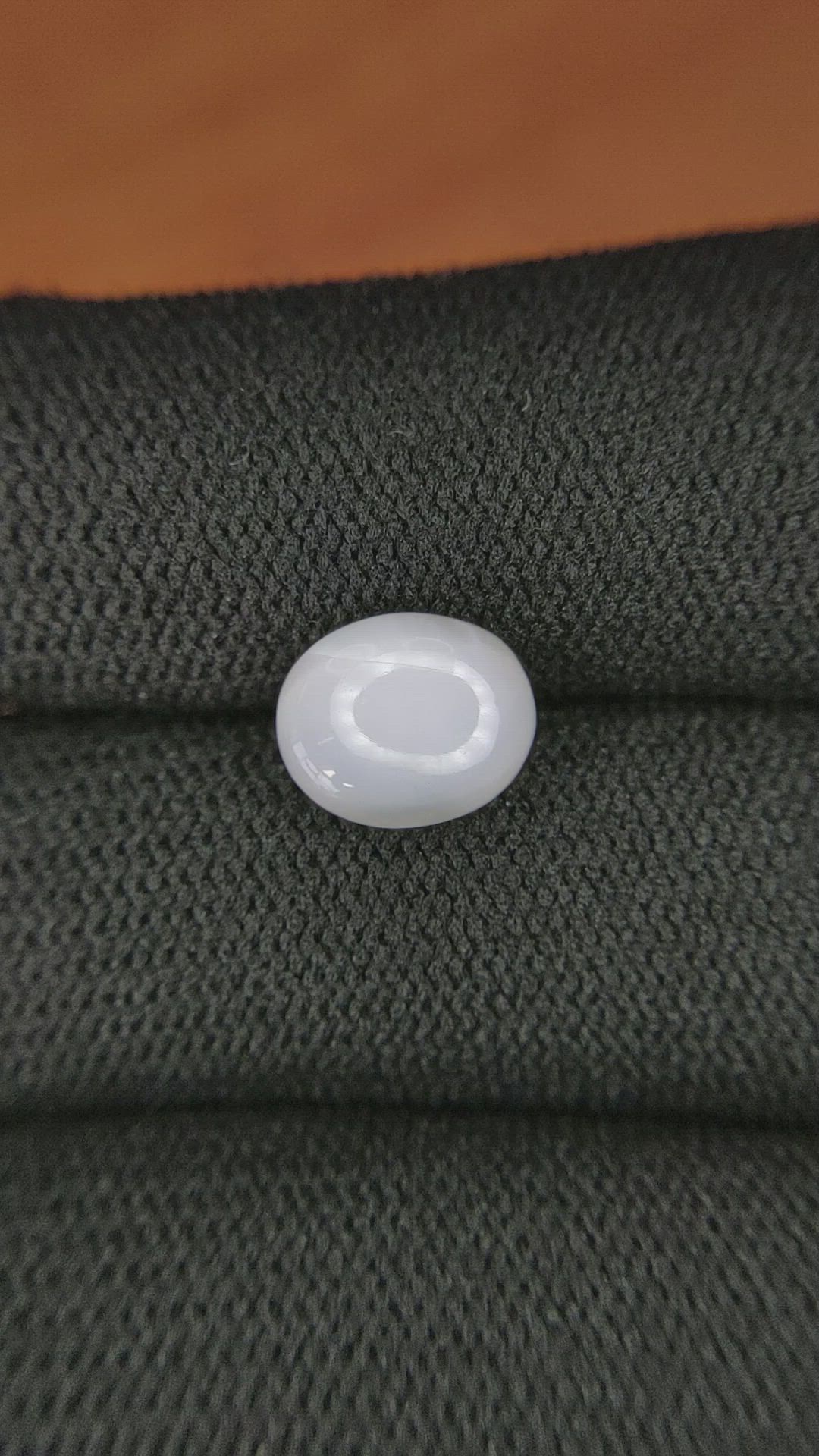 2.61 Ct. Cabochon Moonstone from Ceylon (Sri Lanka) Size Video