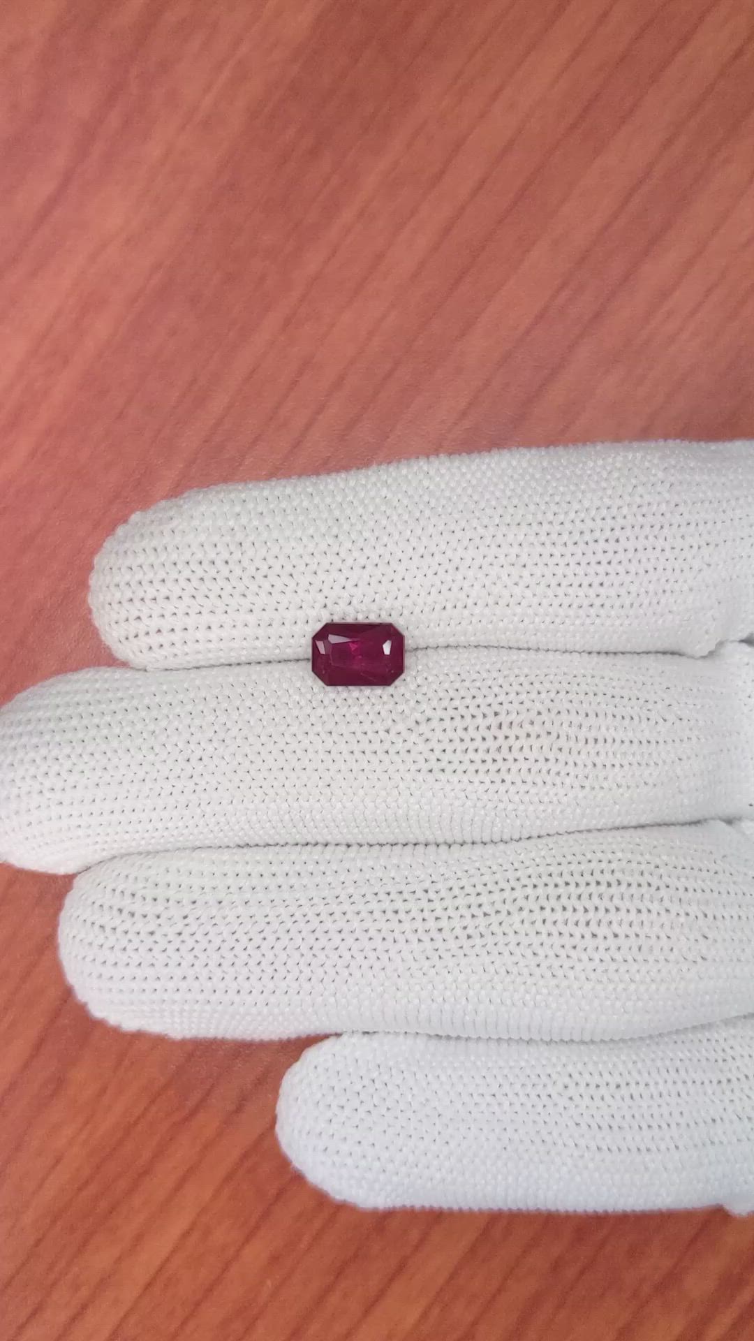 1.64 Ct. Rhodolite Garnet from Ceylon (Sri Lanka) Size Video