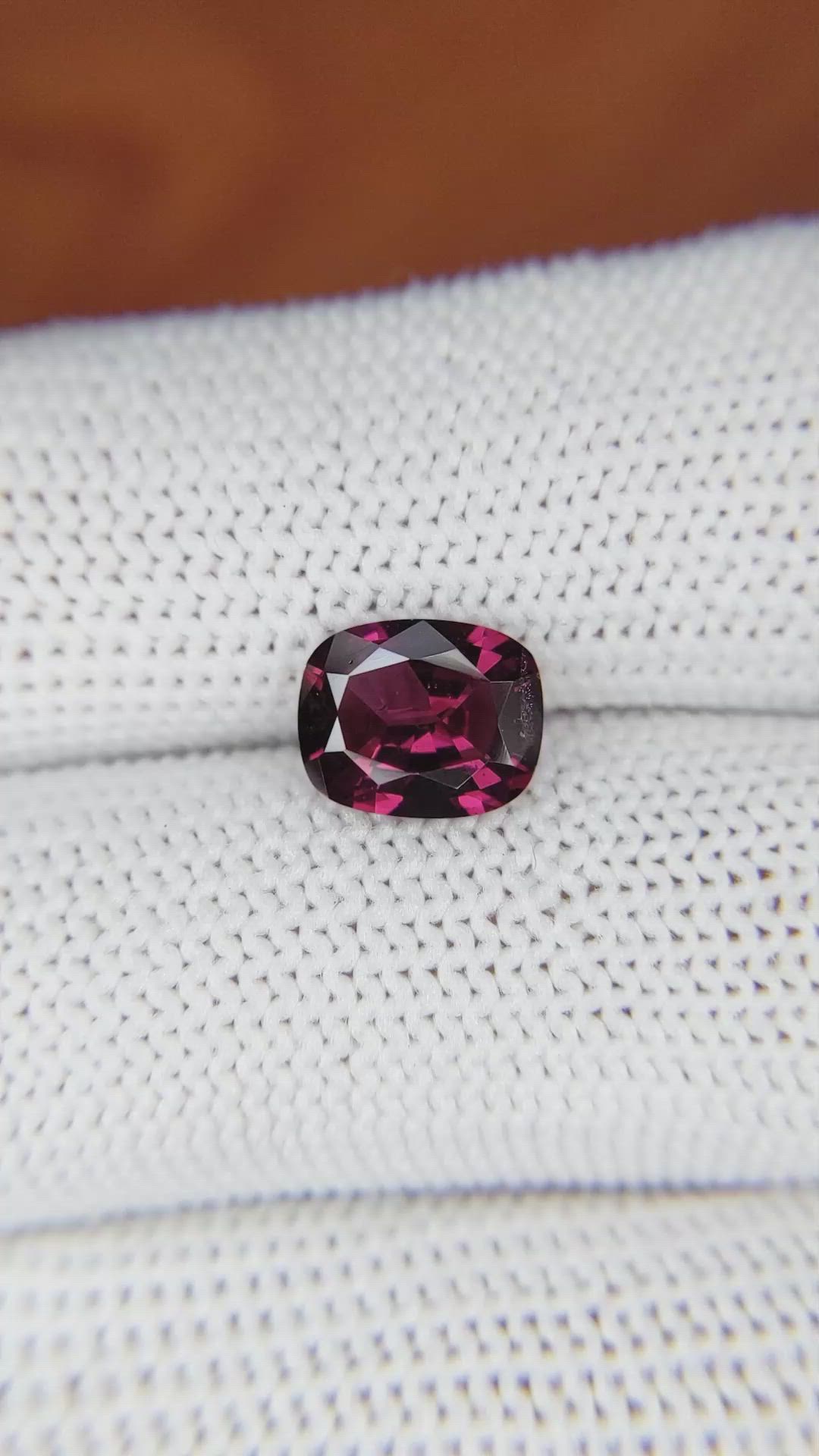 2.10 Ct. Rhodolite Garnet from Ceylon (Sri Lanka) Size Video