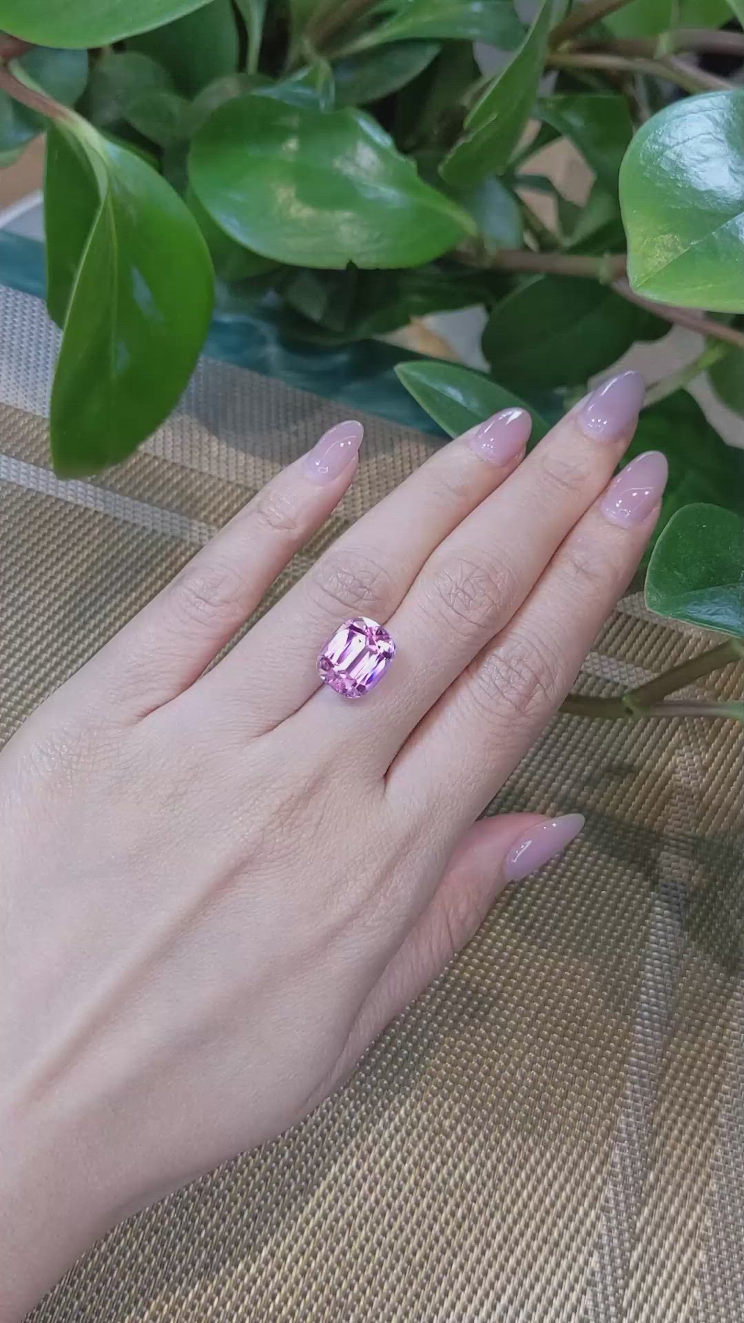 9.34 Ct. Kunzite from Afghanistan Size Video