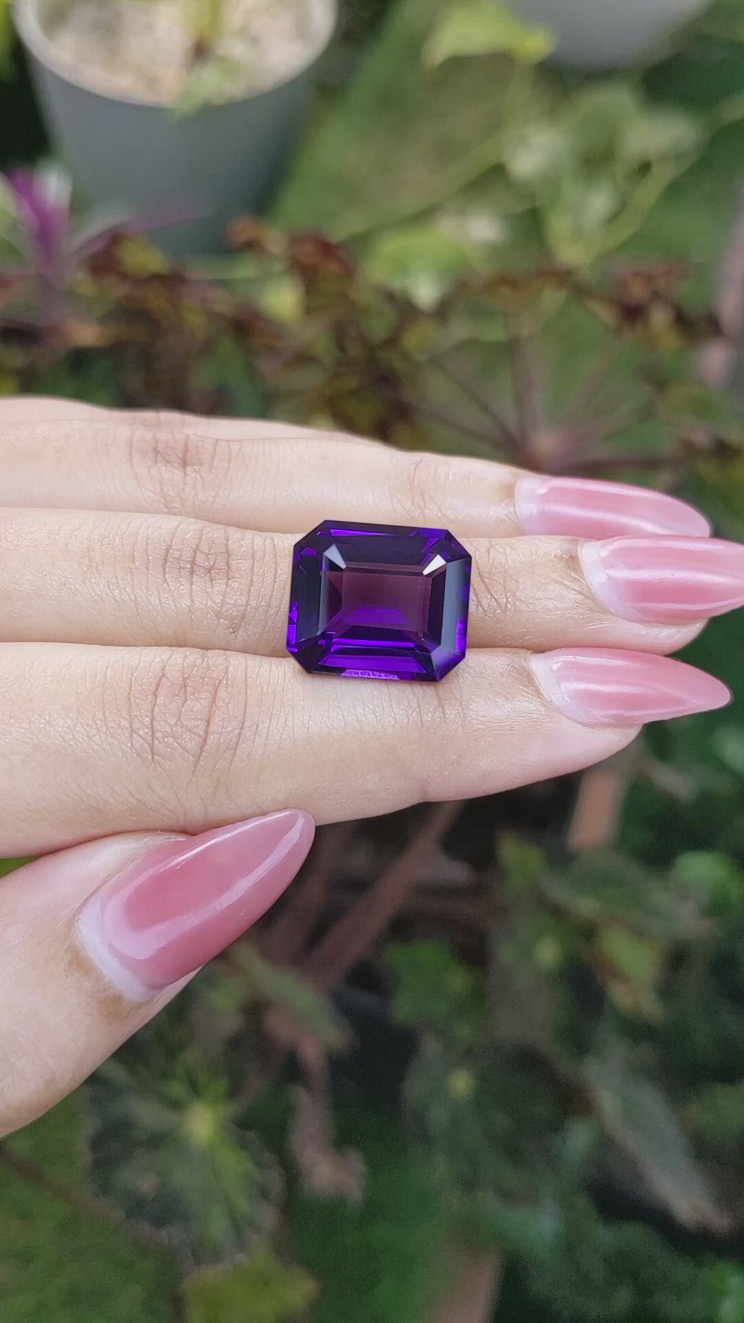 13.84 Ct. Amethyst from Ceylon (Sri Lanka) Size Video