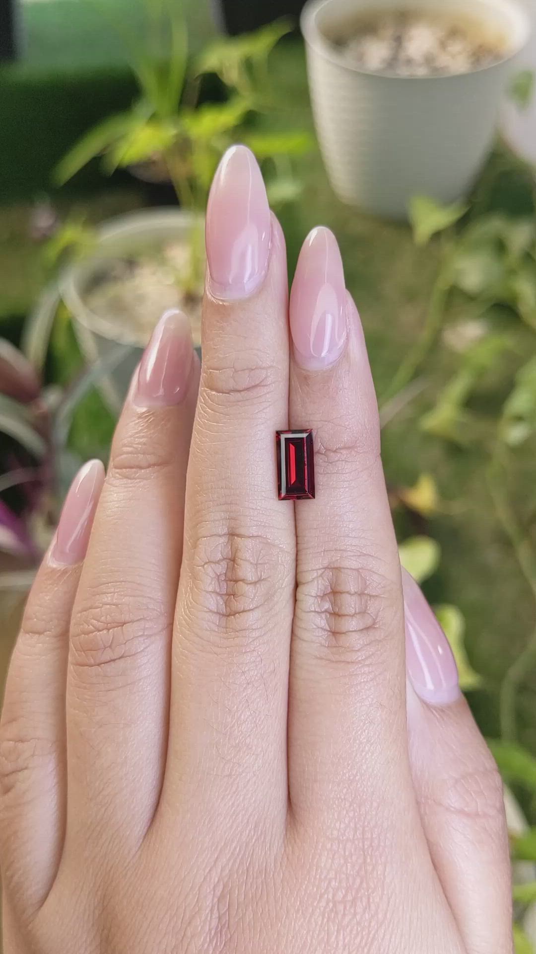 2.07 Ct. Garnet from Ceylon (Sri Lanka) Size Video