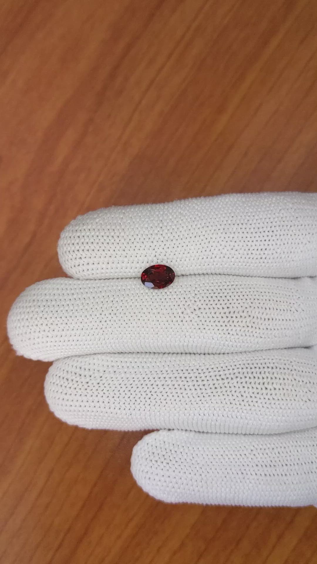 1.05 Ct. White Opal from Ceylon (Sri Lanka) Size Video