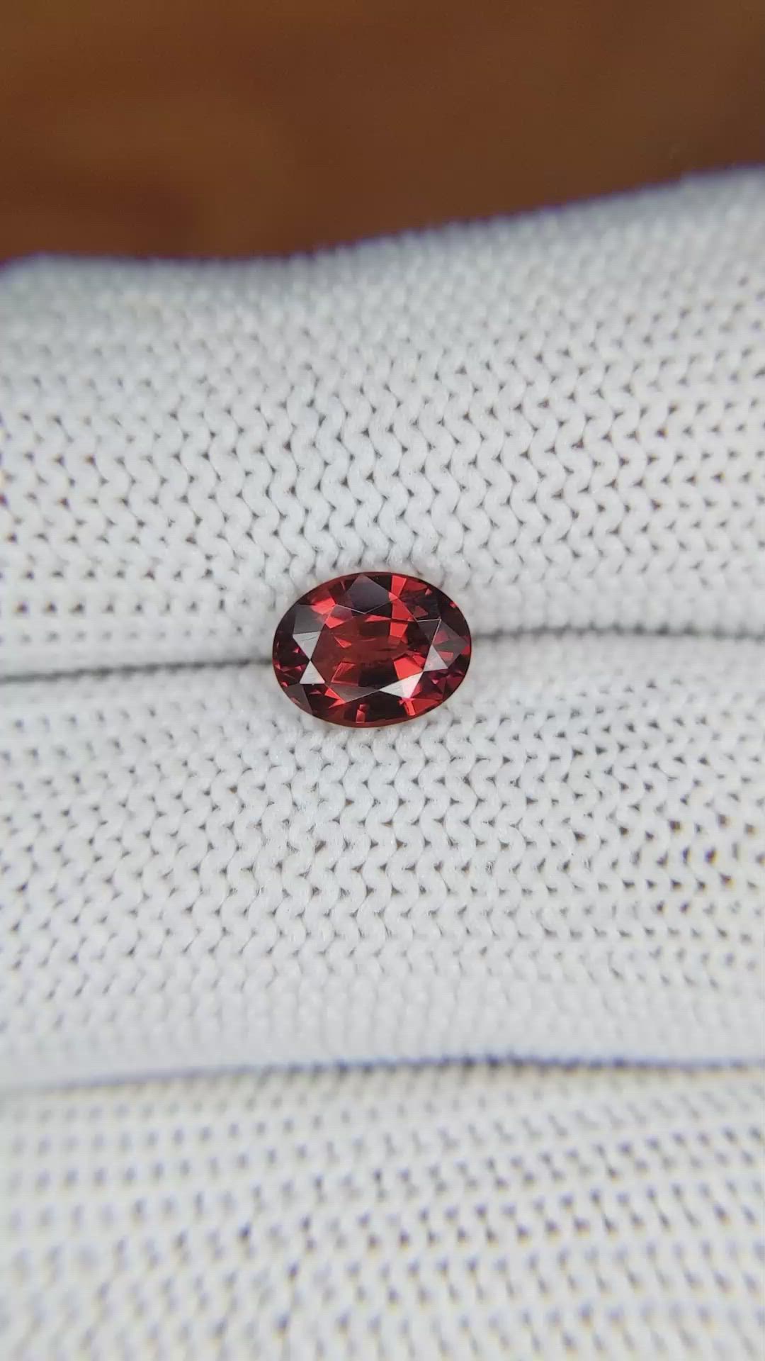 1.47 Ct. White Opal from Ceylon (Sri Lanka) Size Video