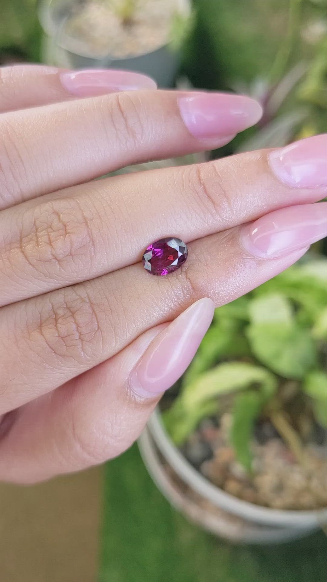 1.34 Ct. Rhodolite Garnet from Ceylon (Sri Lanka) Size Video