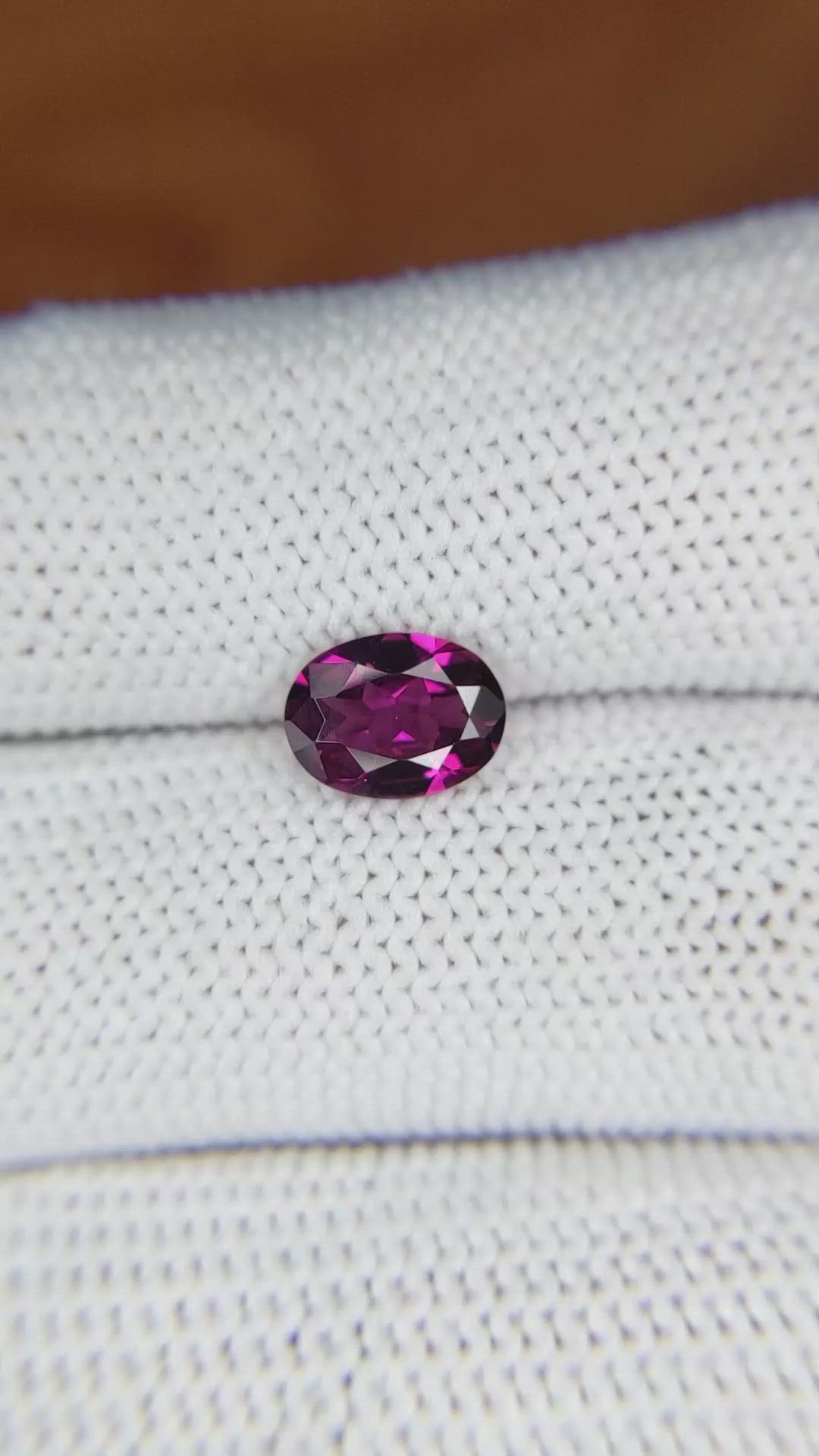 1.34 Ct. Rhodolite Garnet from Ceylon (Sri Lanka) Size Video