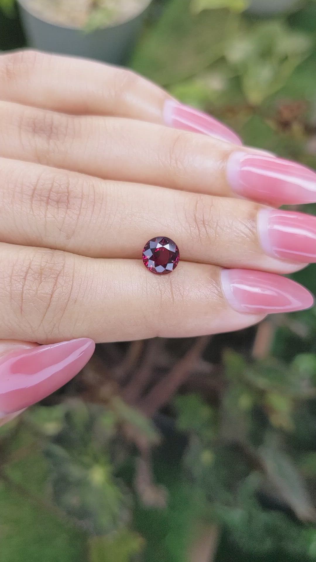 1.61 Ct. White Opal from Ceylon (Sri Lanka) Size Video