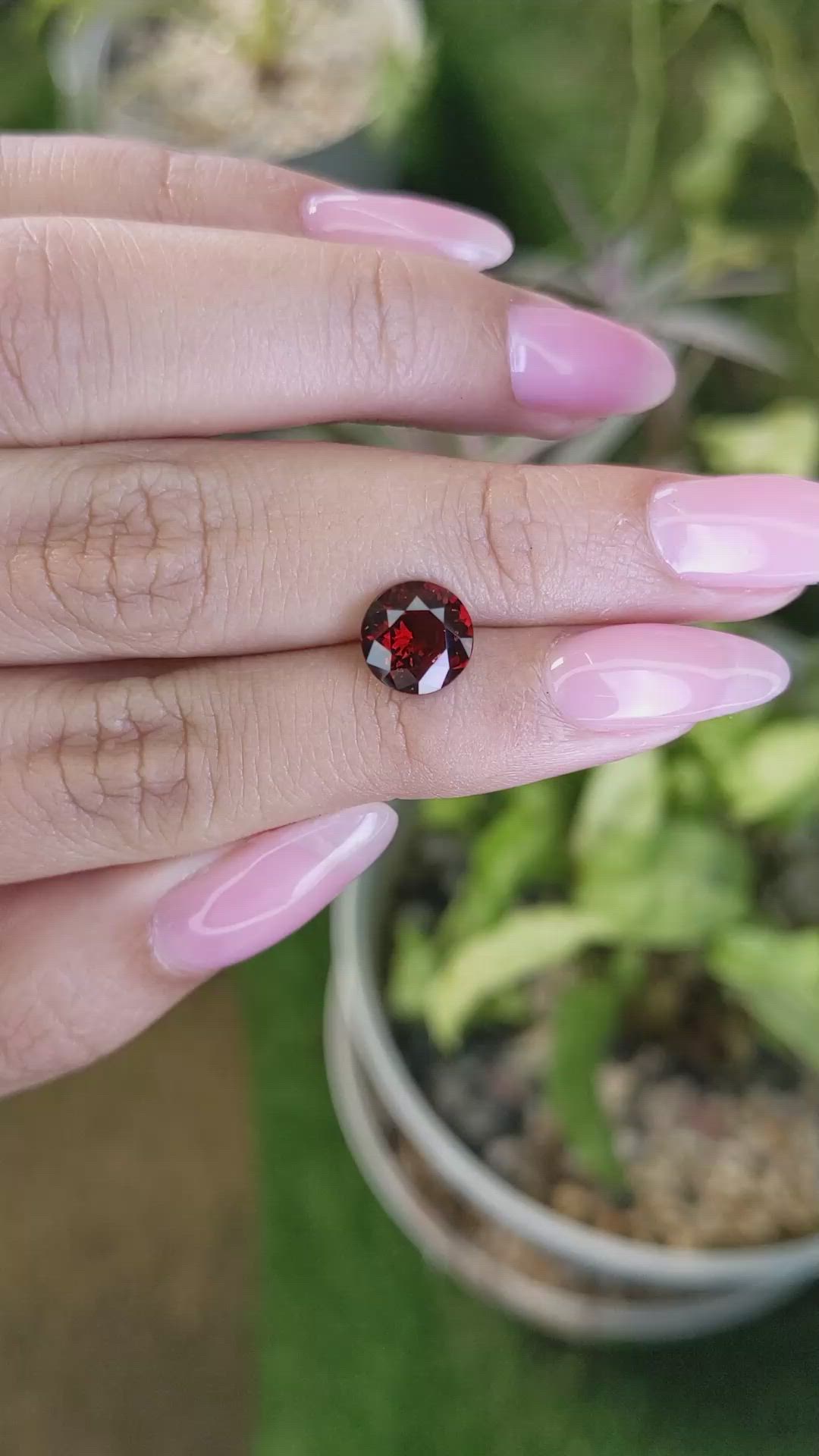 2.43 Ct. White Opal from Ceylon (Sri Lanka) Size Video