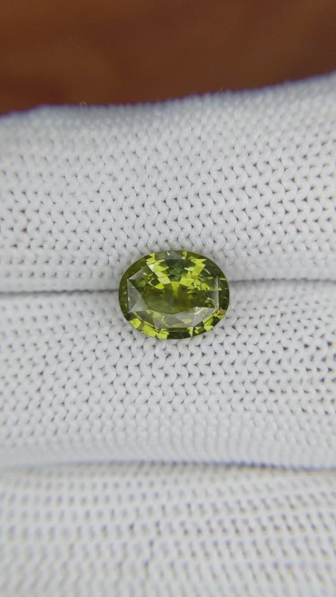 2.70 Ct. White Opal from Ceylon (Sri Lanka) Size Video