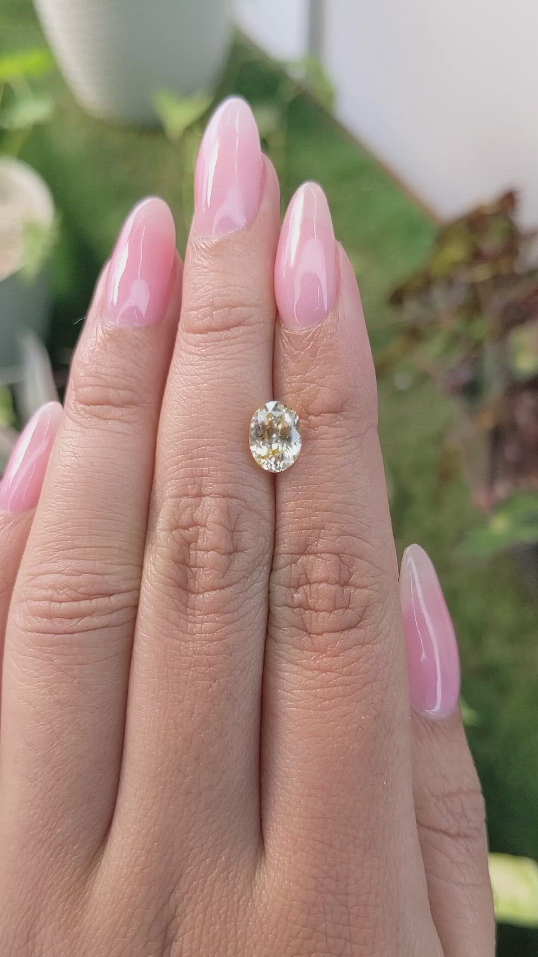 2.32 Ct. Zircon from Ceylon (Sri Lanka) Size Video