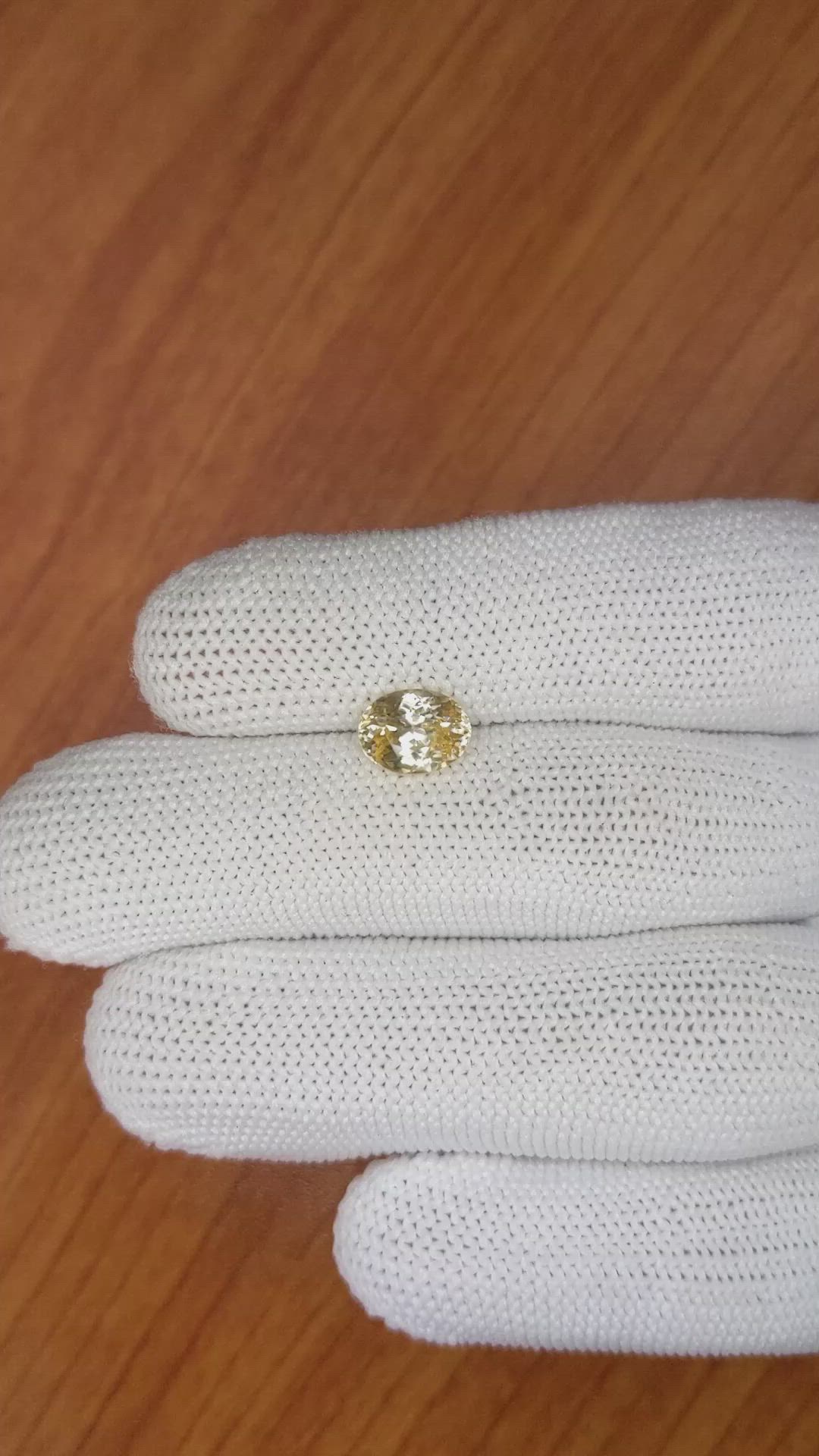 2.32 Ct. Zircon from Ceylon (Sri Lanka) Size Video