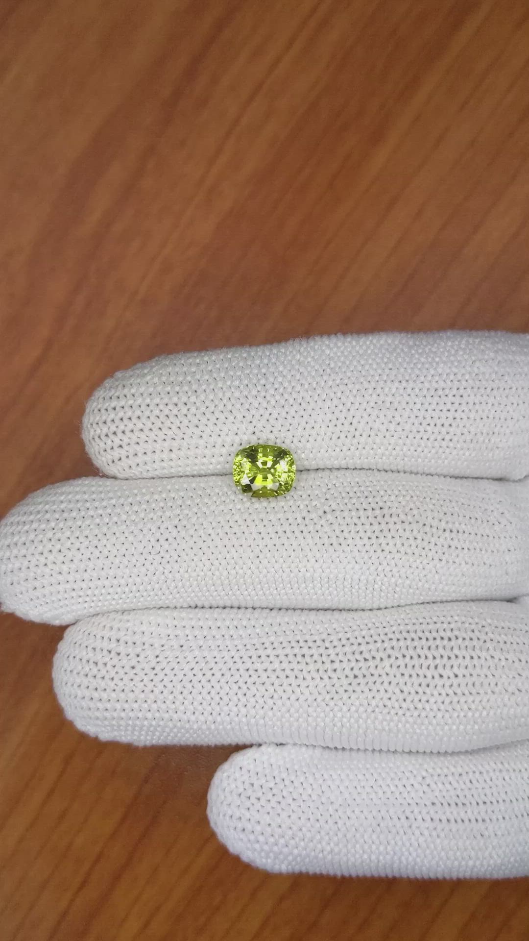 2.04 Ct. Alexandrite from Ceylon (Sri Lanka) Size Video