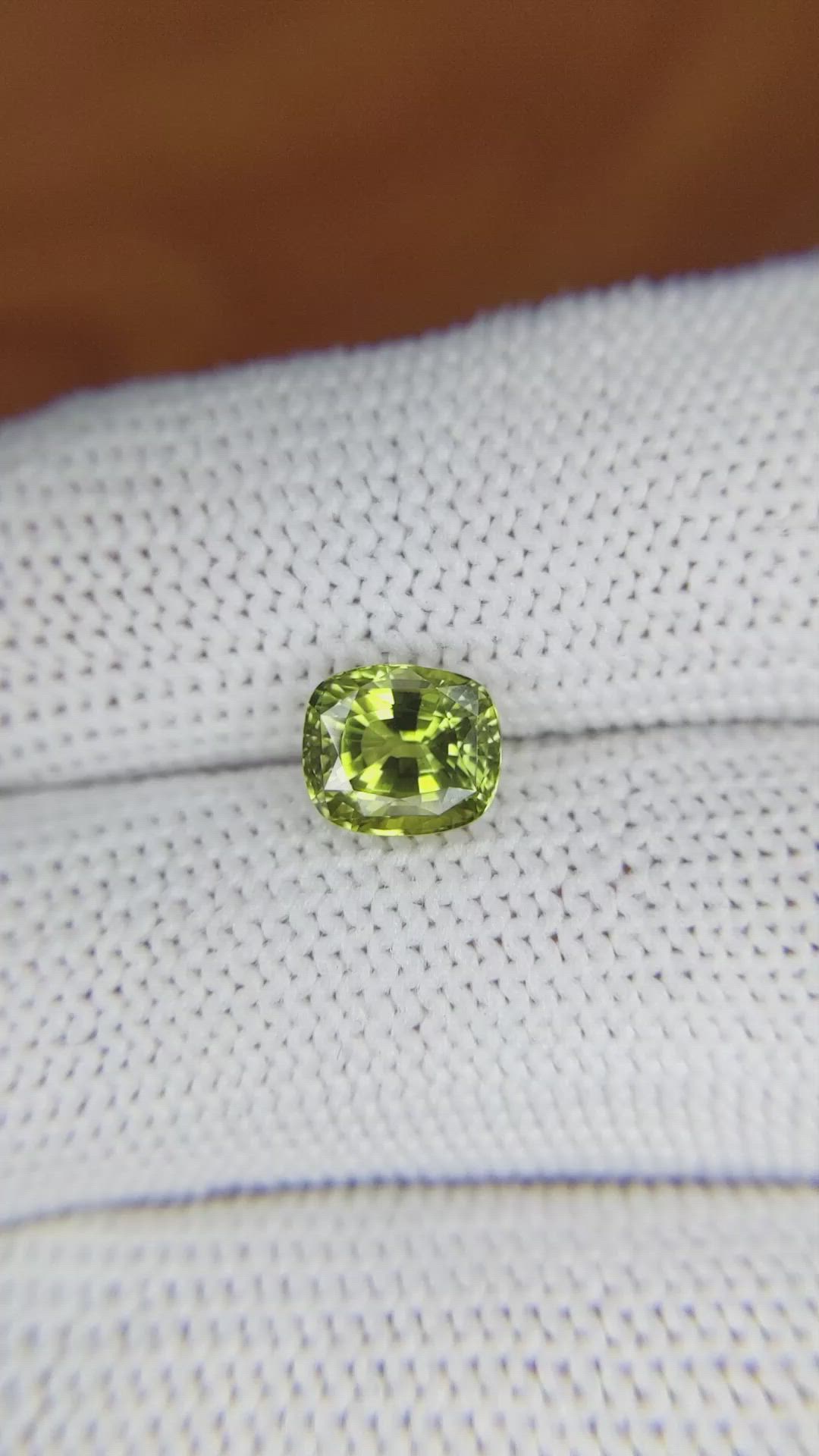 2.04 Ct. Alexandrite from Ceylon (Sri Lanka) Size Video