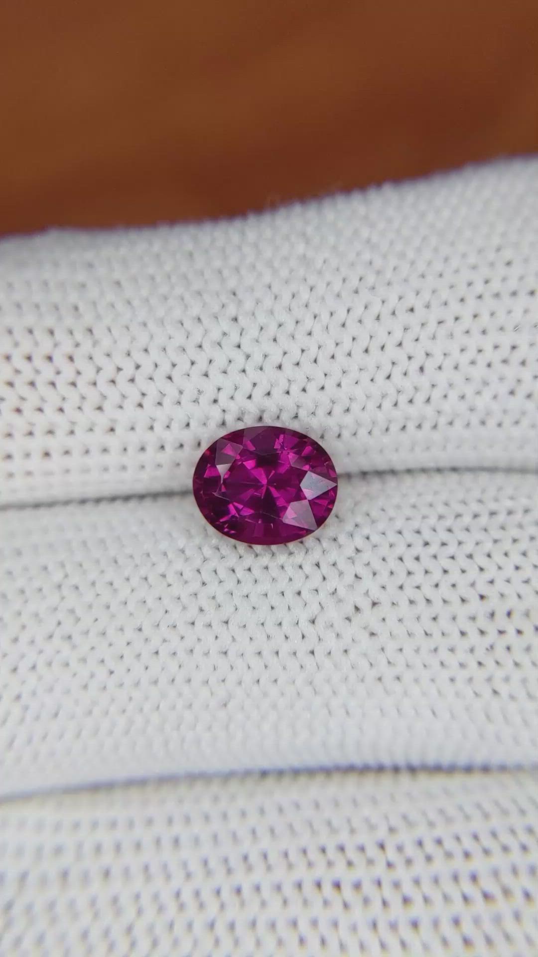 1.79 Ct. Spinel from Ceylon (Sri Lanka) Size Video