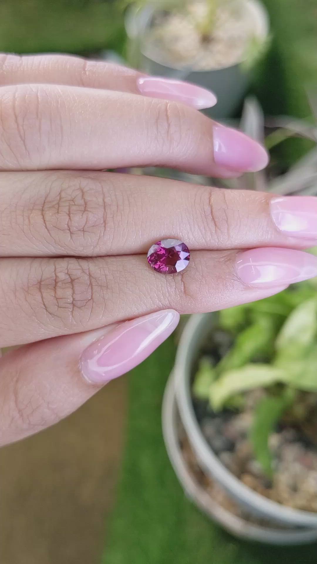 1.79 Ct. Spinel from Ceylon (Sri Lanka) Size Video