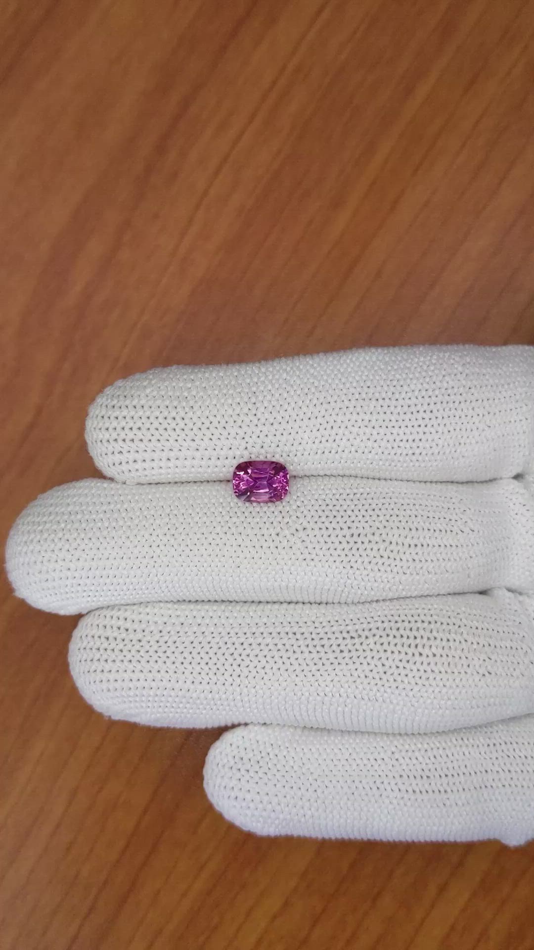 1.41 Ct. Spinel from Ceylon (Sri Lanka) Size Video