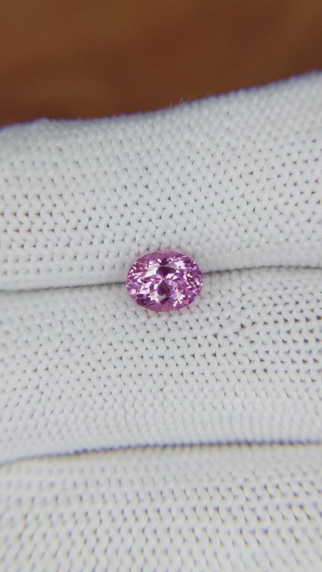 1.16 Ct. Spinel from Ceylon (Sri Lanka) Size Video