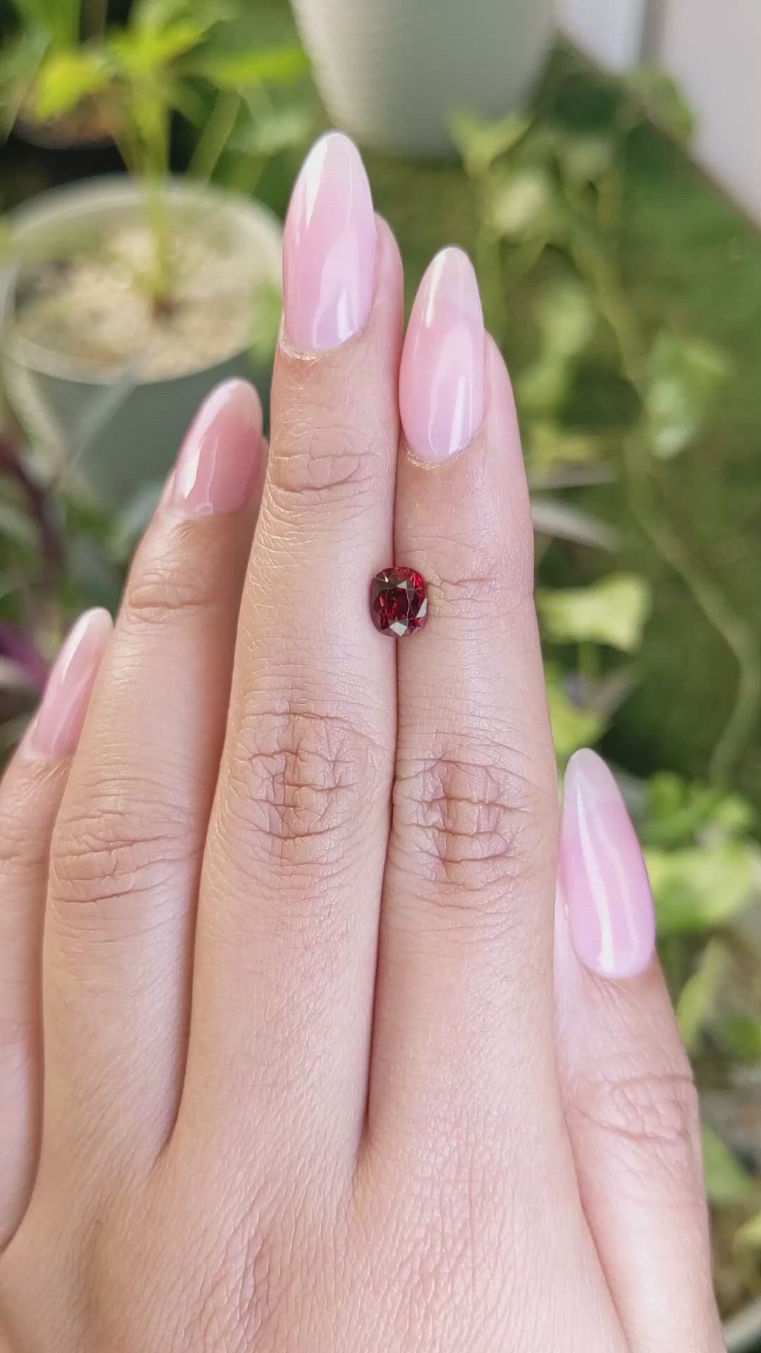 1.22 Ct. Spinel from Ceylon (Sri Lanka) Size Video