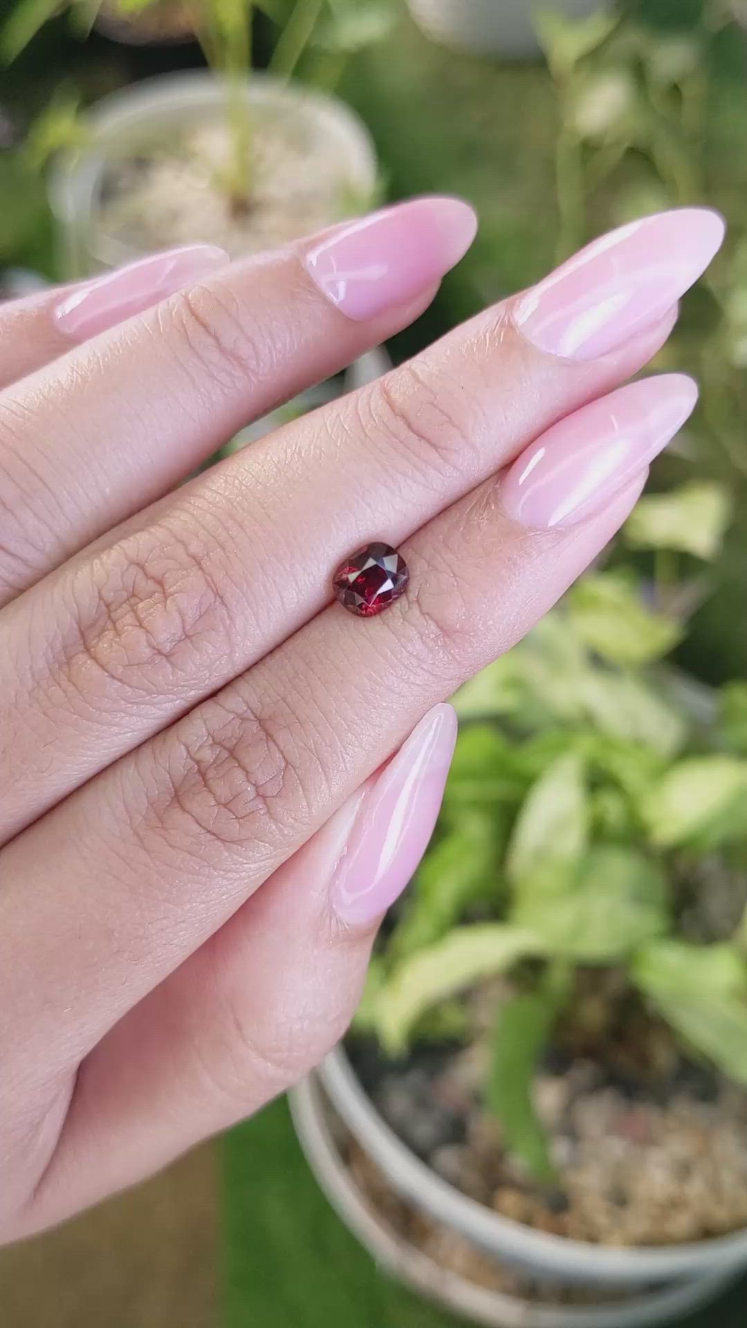 1.22 Ct. Spinel from Ceylon (Sri Lanka) Size Video