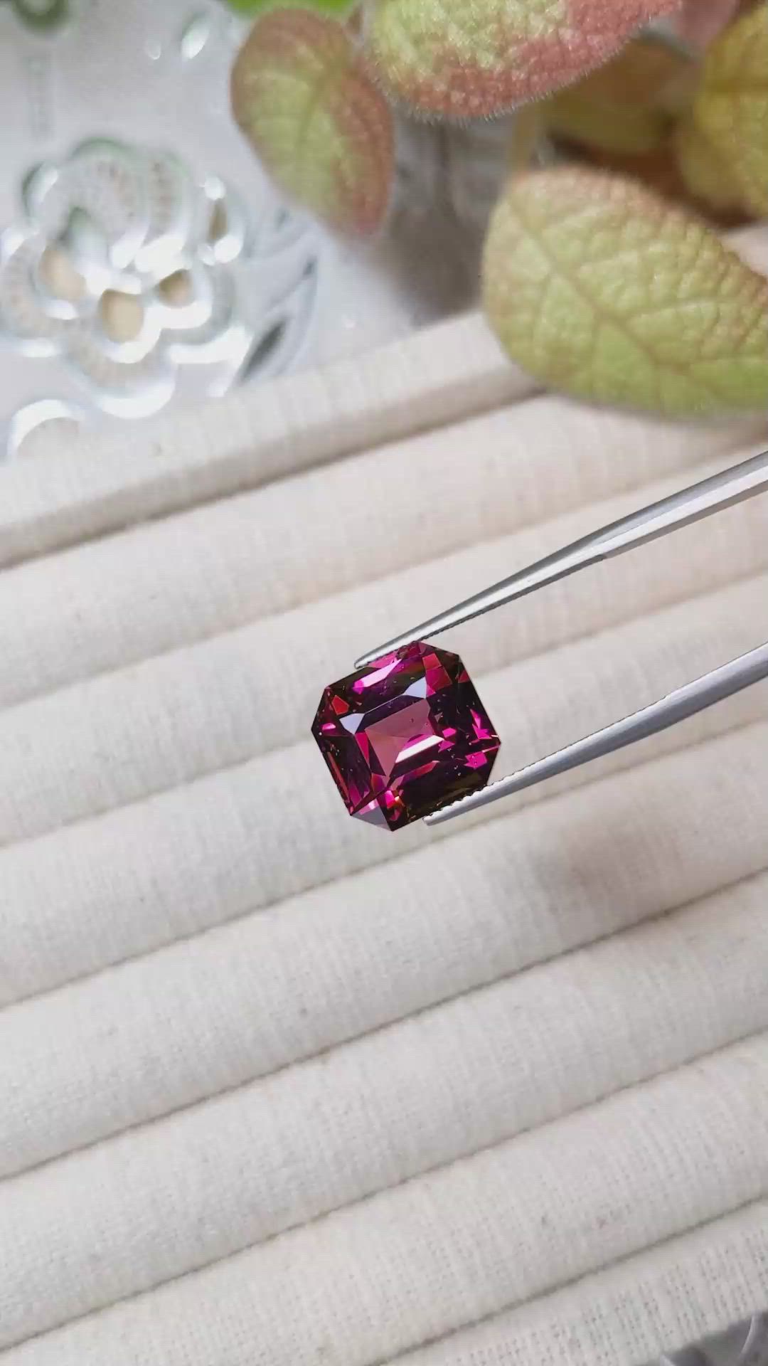 13.71 Ct. Garnet Size Video
