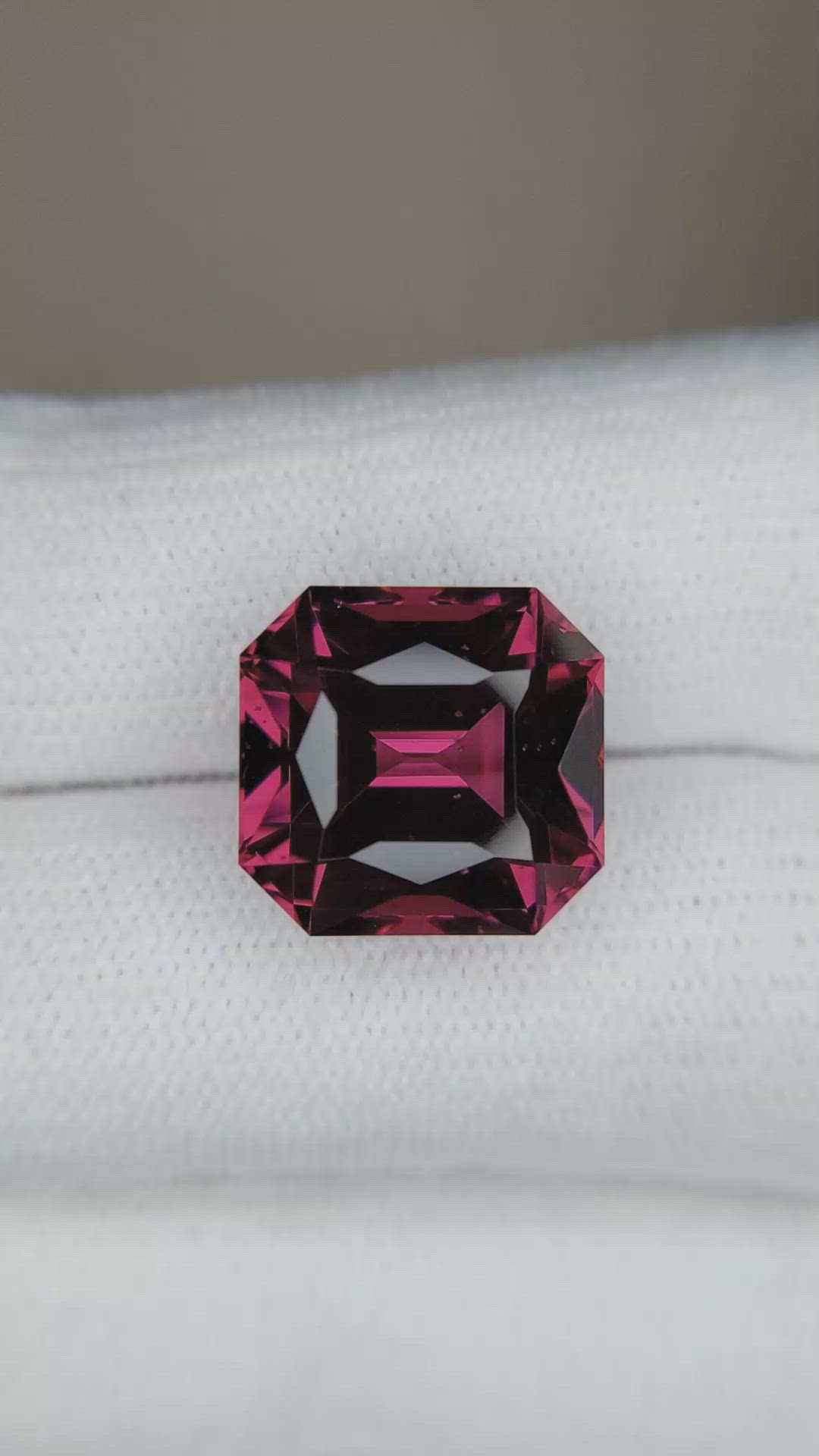 13.71 Ct. Garnet Size Video