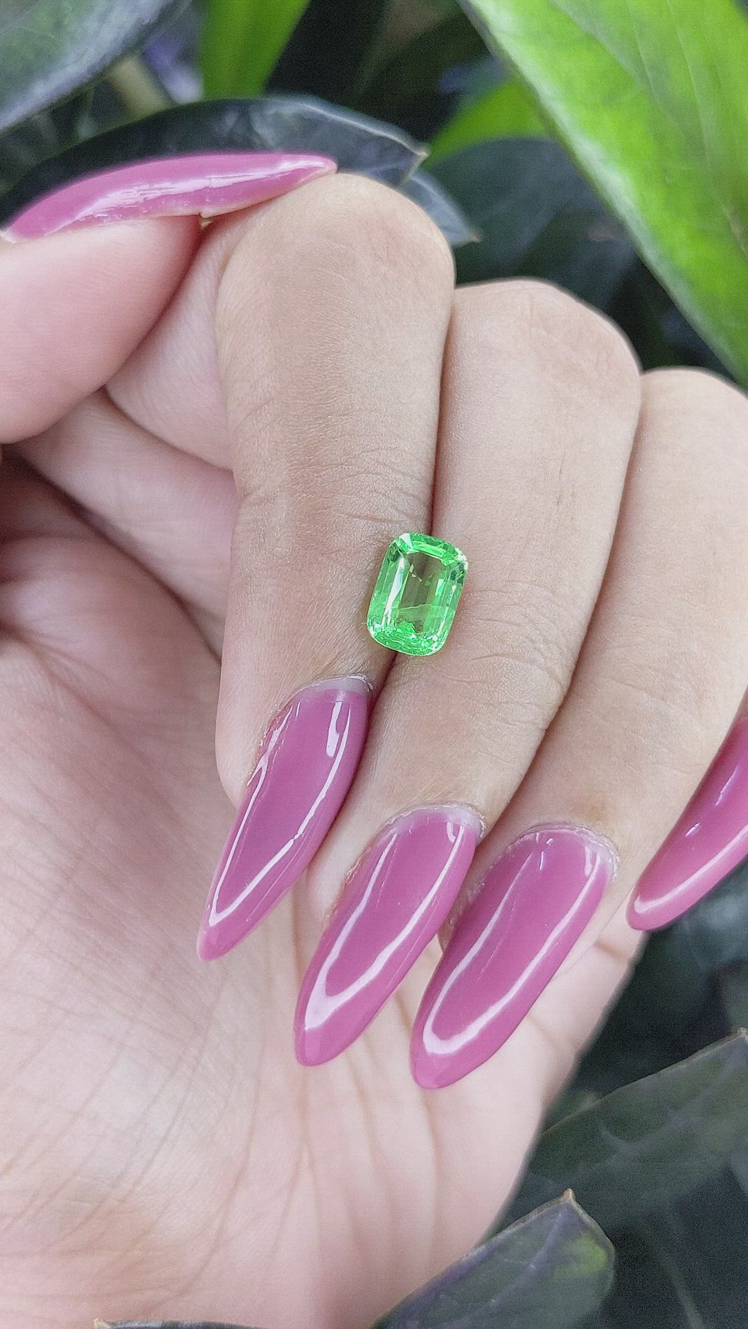 1.56 Ct. Tsavorite Garnet from Tanzania Size Video