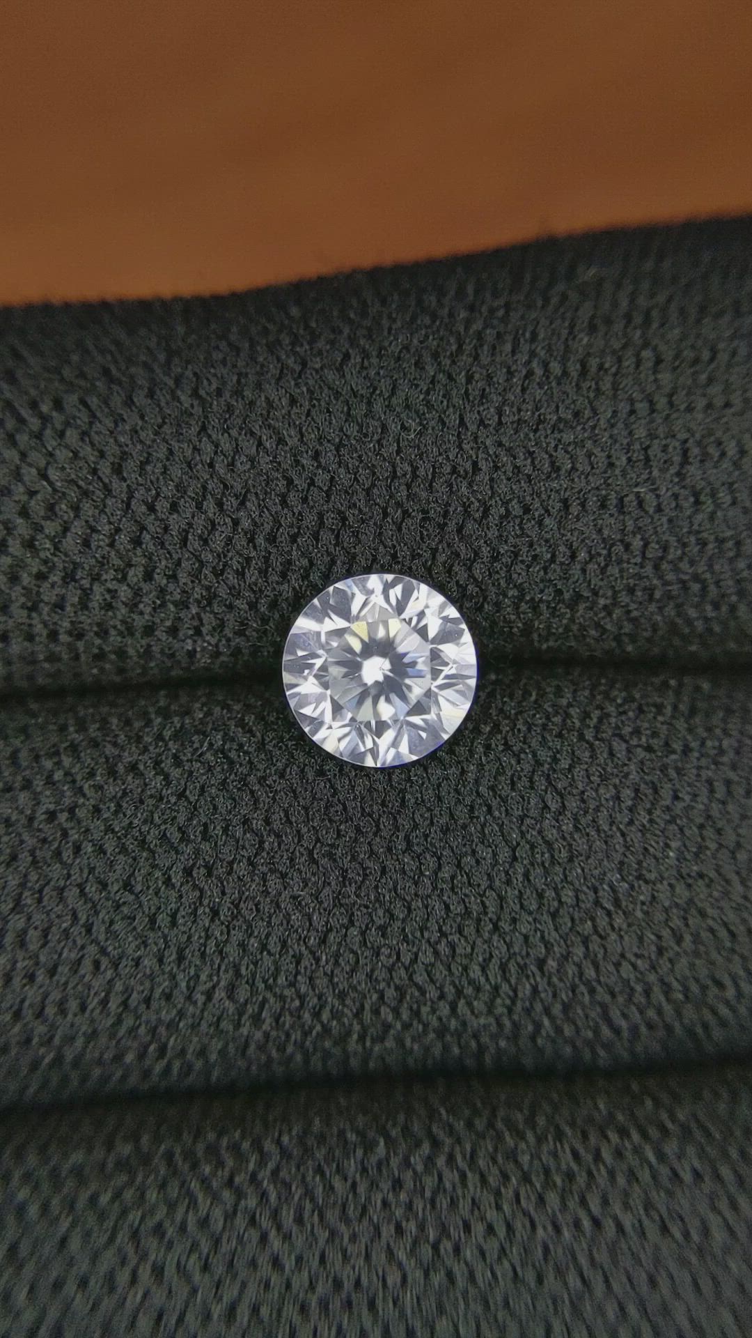 2.48 Ct. Zircon from Ceylon (Sri Lanka) Size Video