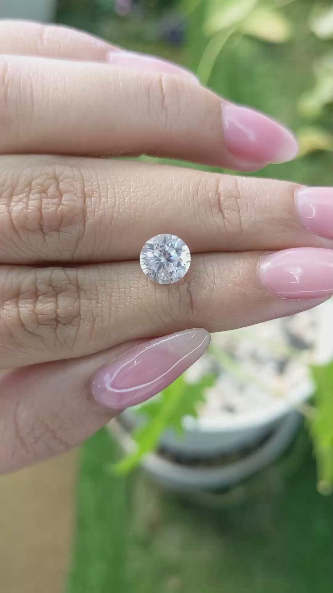 2.48 Ct. Zircon from Ceylon (Sri Lanka) Size Video