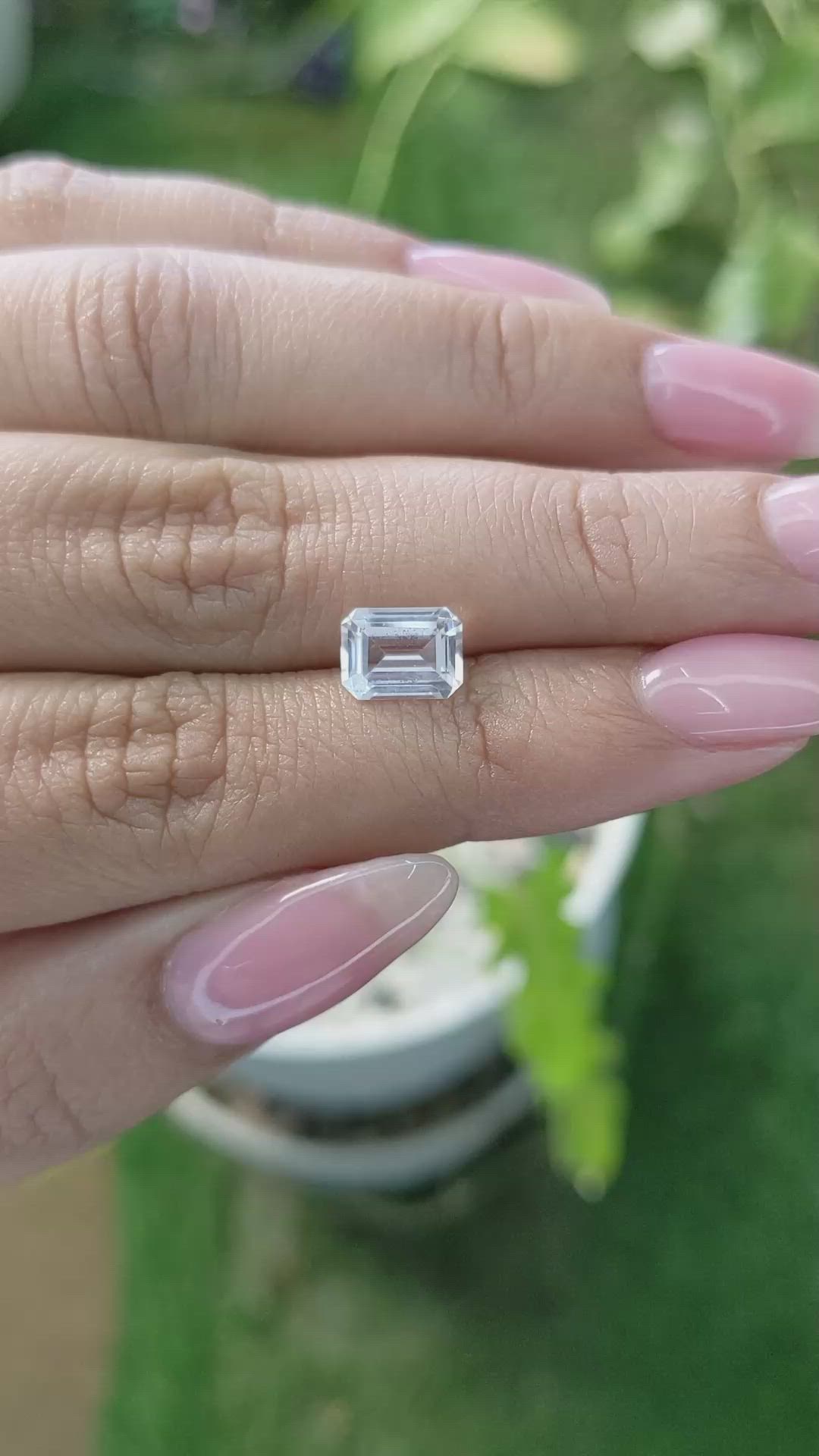 1.93 Ct. Zircon from Ceylon (Sri Lanka) Size Video